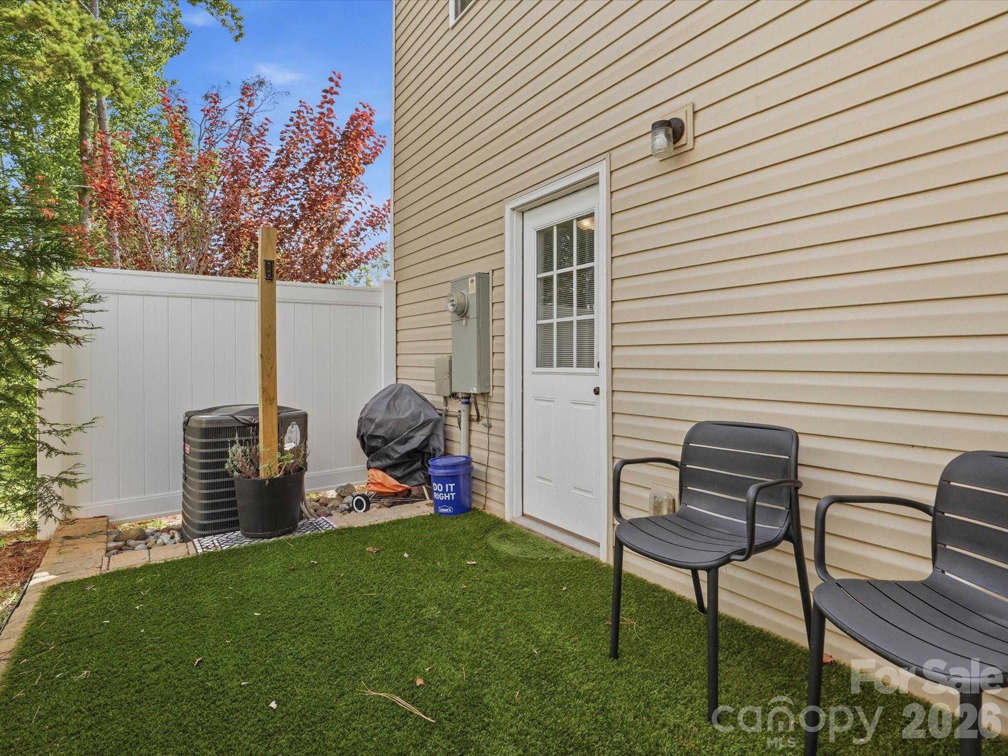 1003 Rushing Ln, Fort Mill, SC 29715