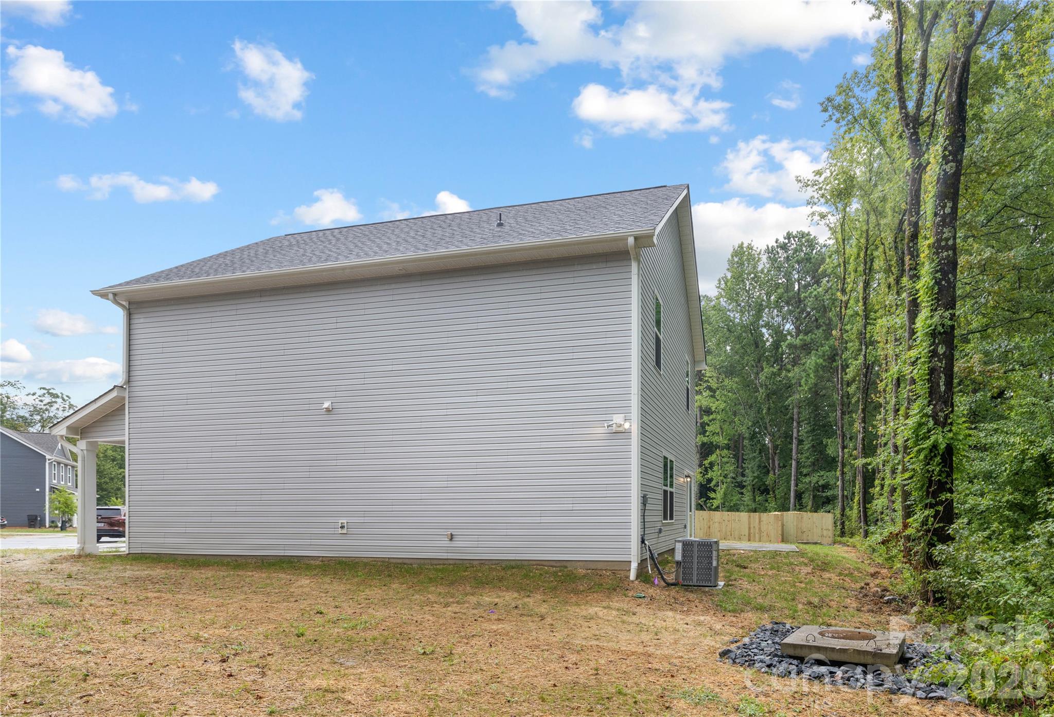 5037 San Francisco Cir, Charlotte, NC 28216