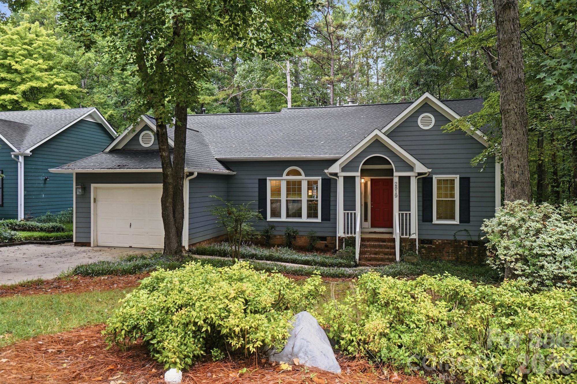 2819 Cedar Chase Dr, Matthews, NC 28105