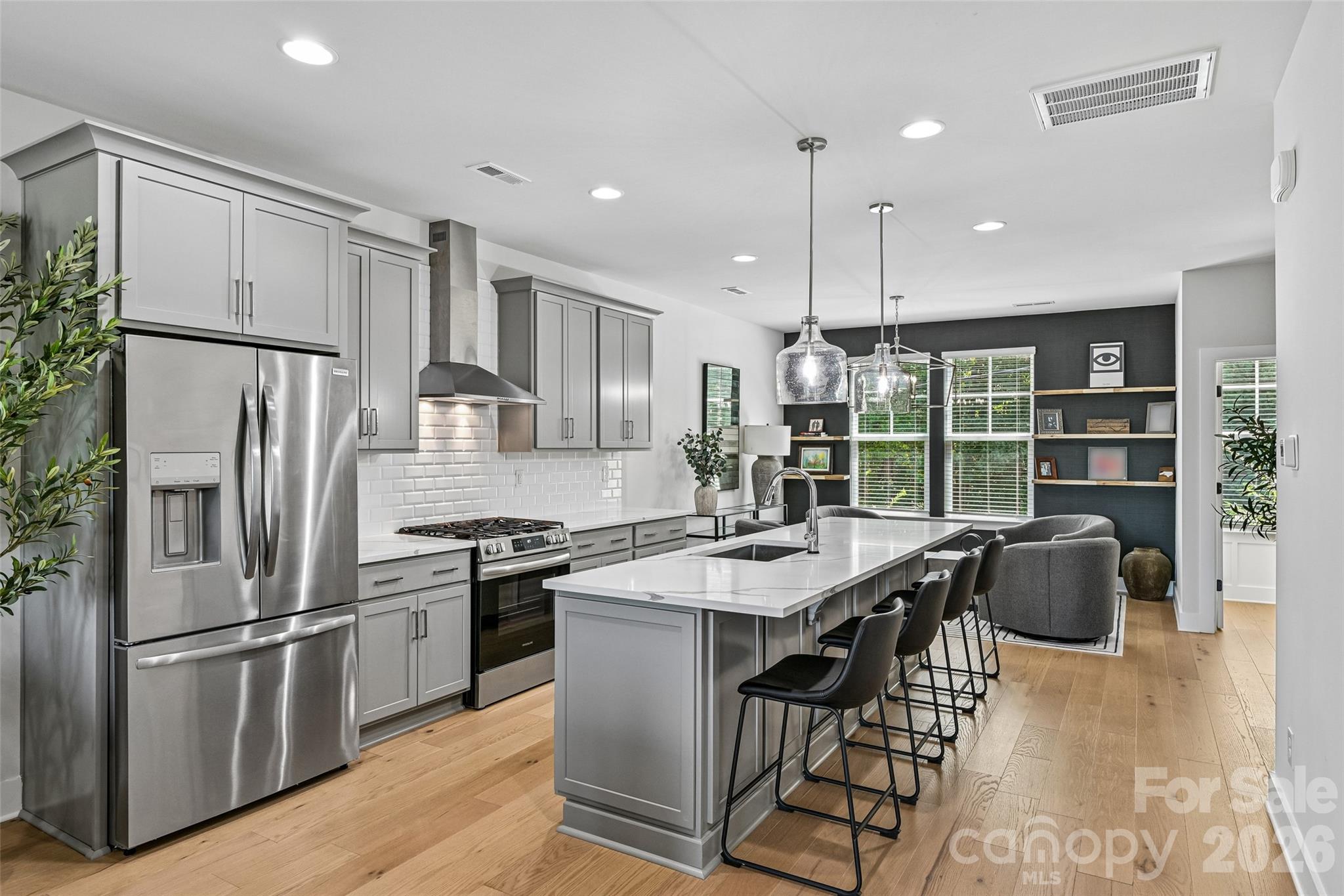 739 Beaty St, Davidson, NC 28036