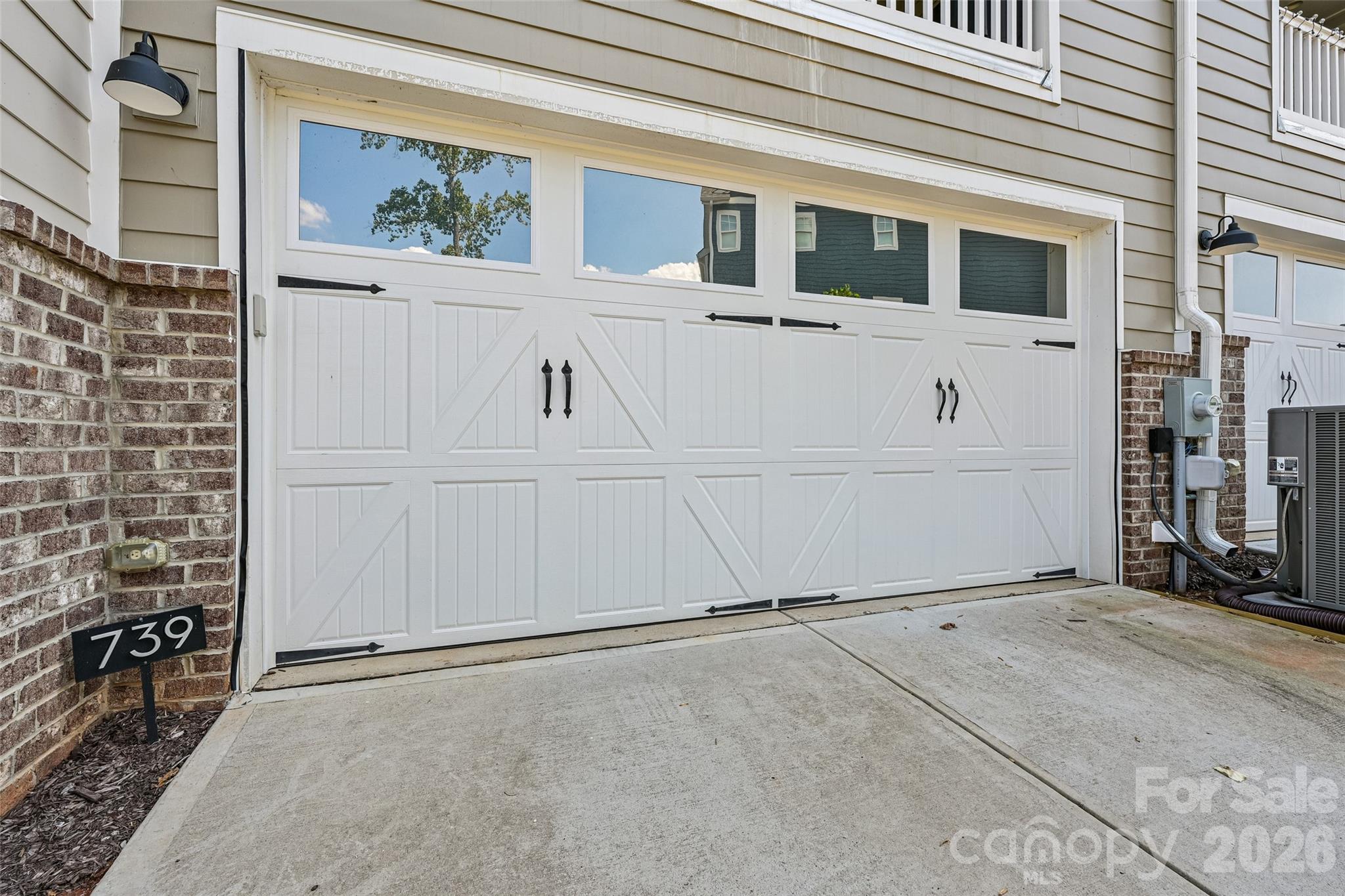 739 Beaty St, Davidson, NC 28036