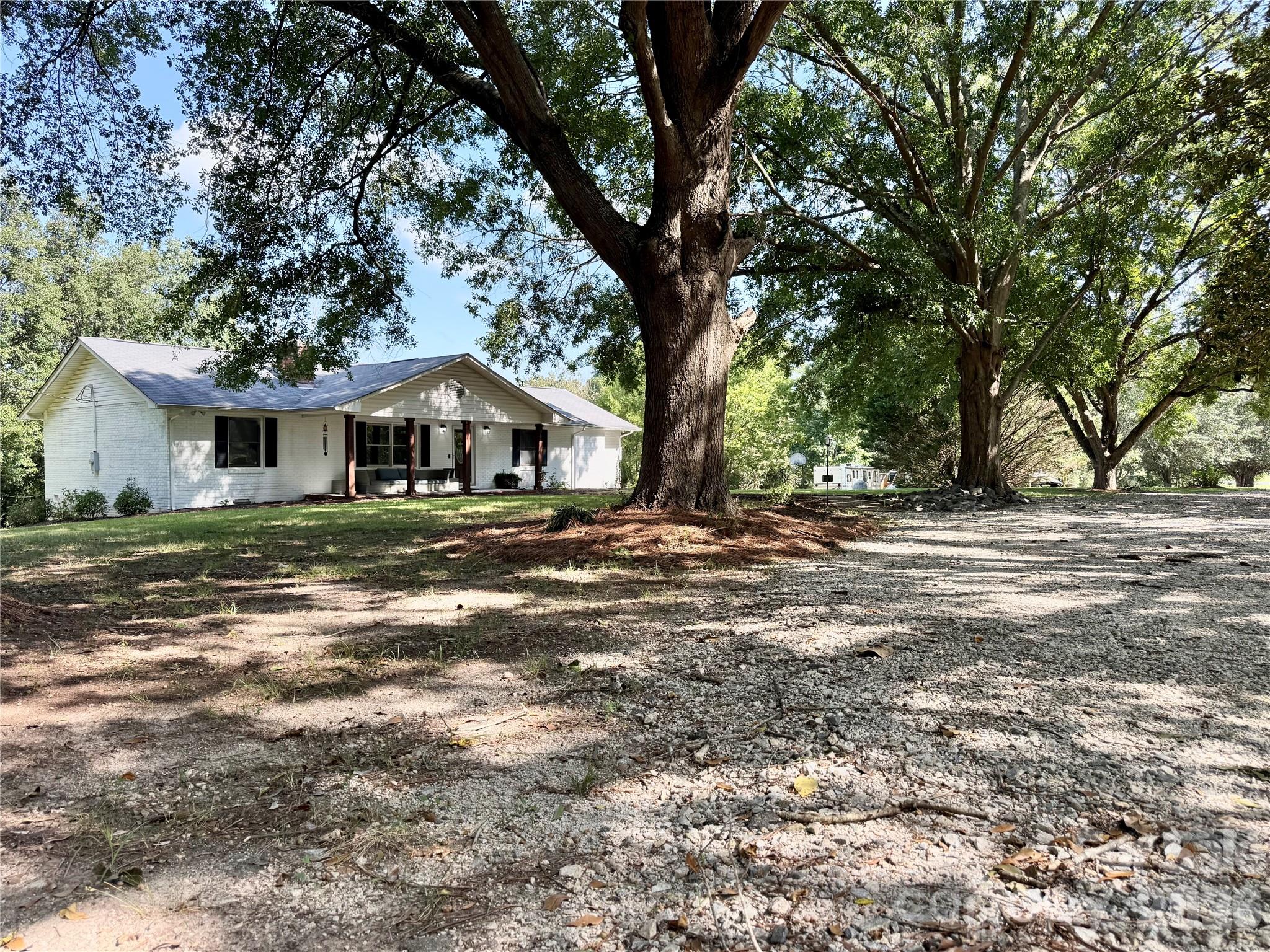 715 Grandview Rd, Clover, SC 29710