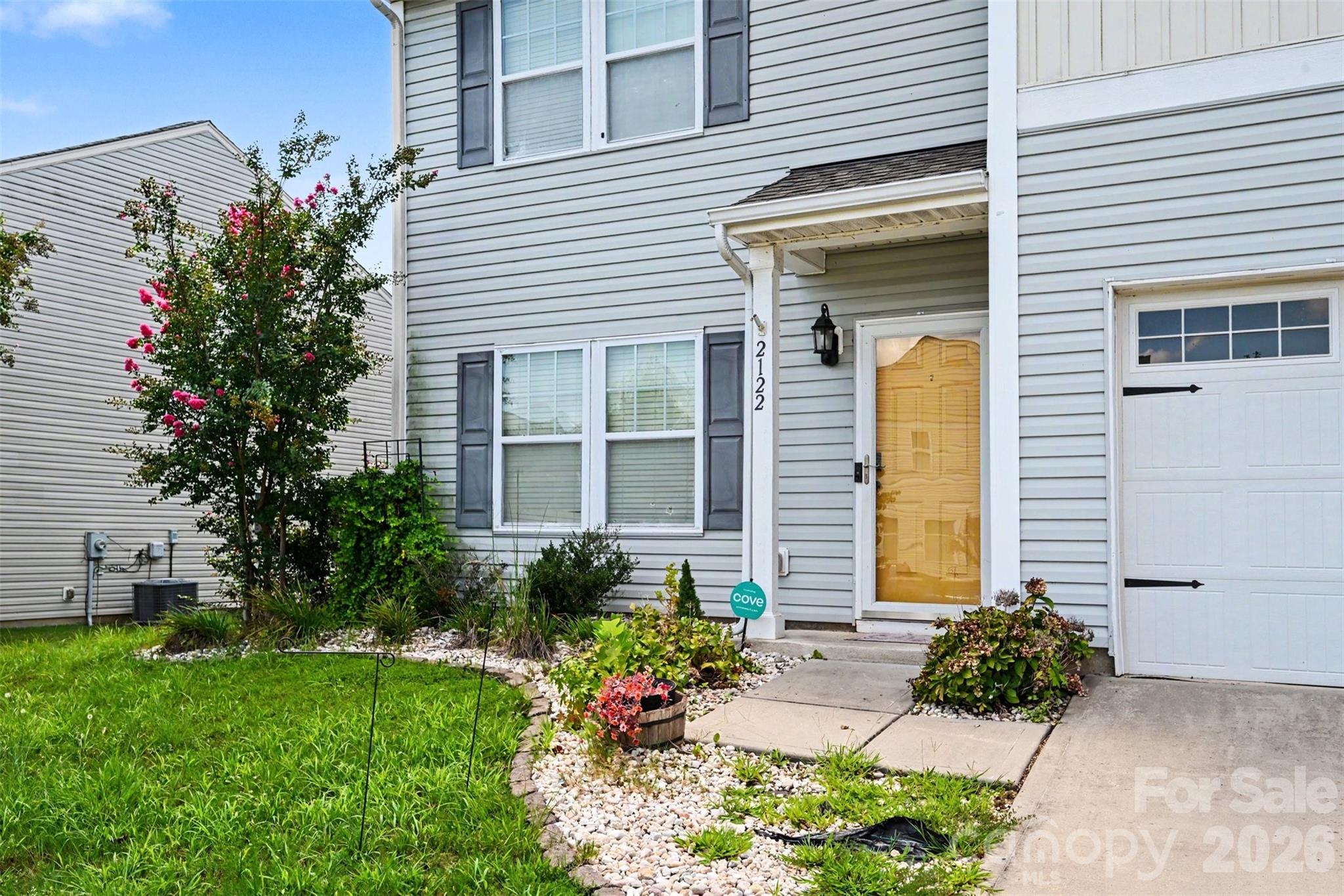 2122 Gillette Dr, Clover, SC 29710