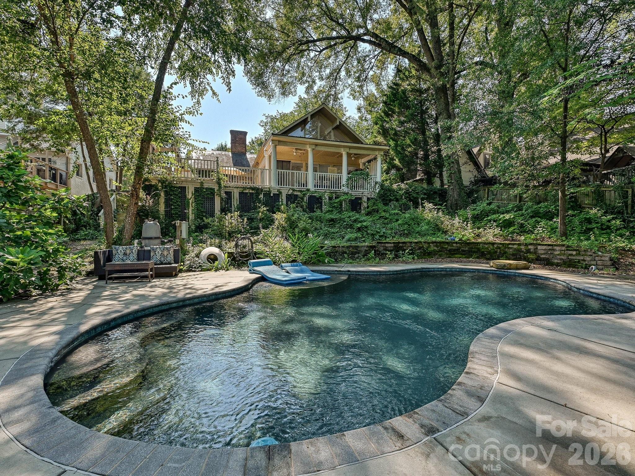 1538 Sterling Rd, Charlotte, NC 28209