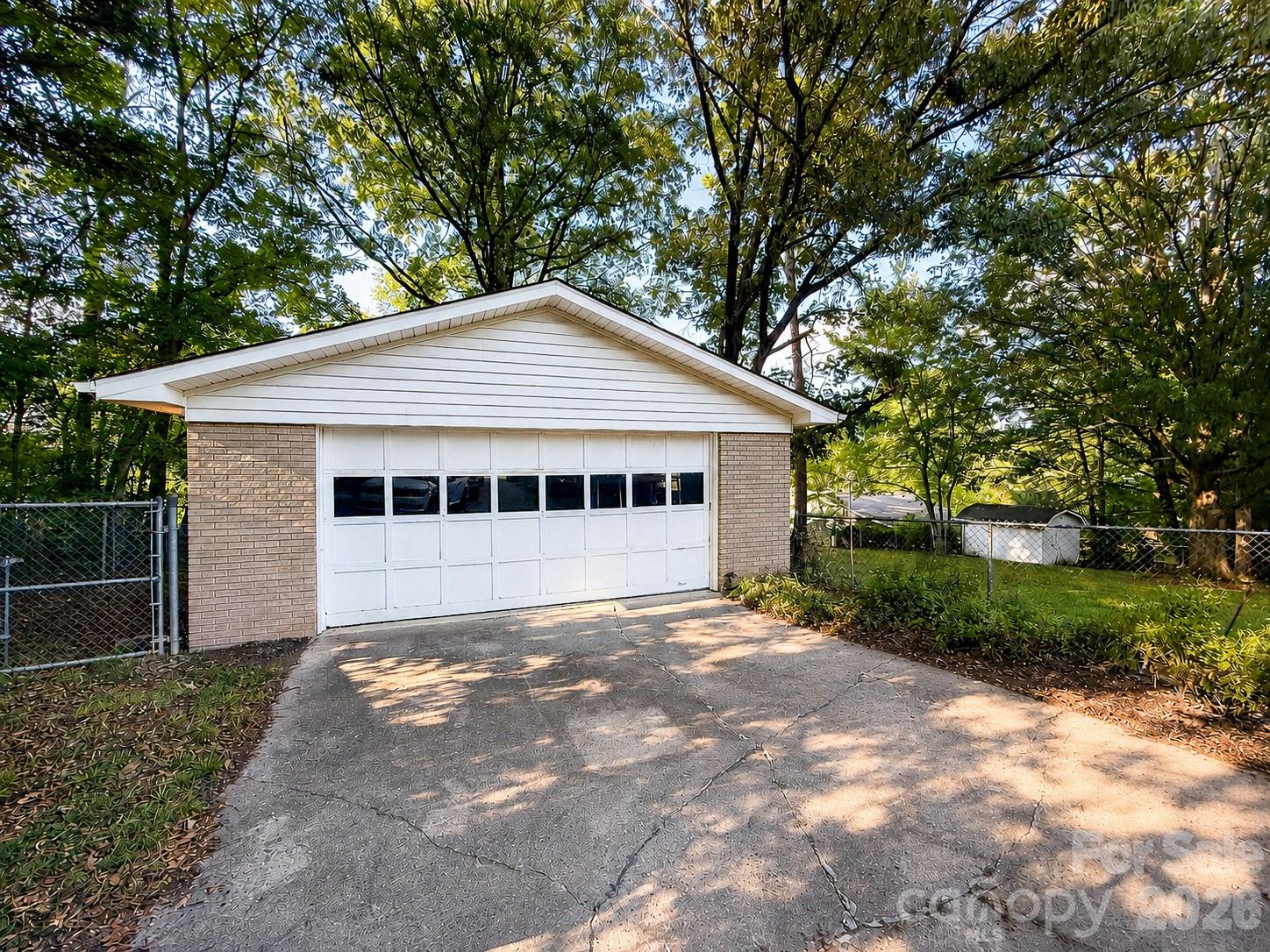 316 Hudson Dr, Harrisburg, NC 28075