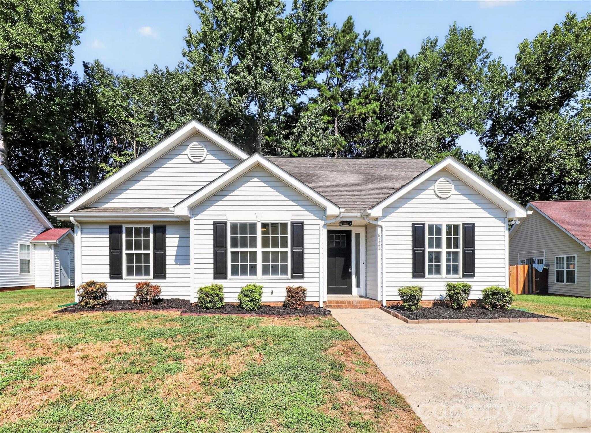 6111 Country Walk Dr, Charlotte, NC 28212