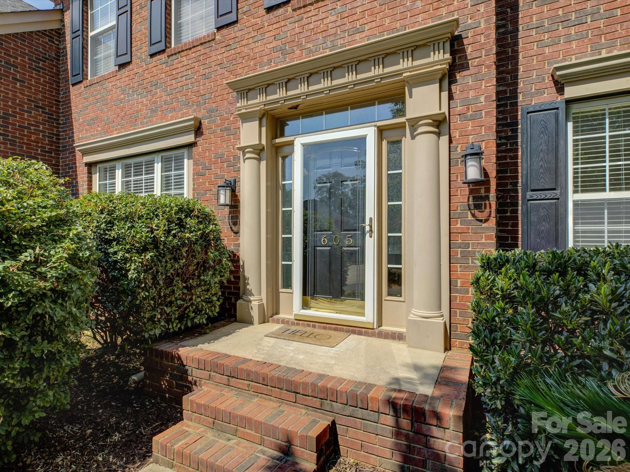 605 Queenswater Ln, Waxhaw, NC 28173