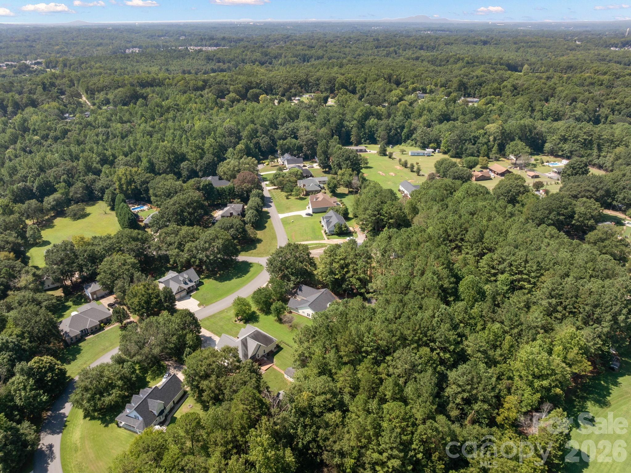 136 Gibralter Point Rd, Dallas, NC 28034