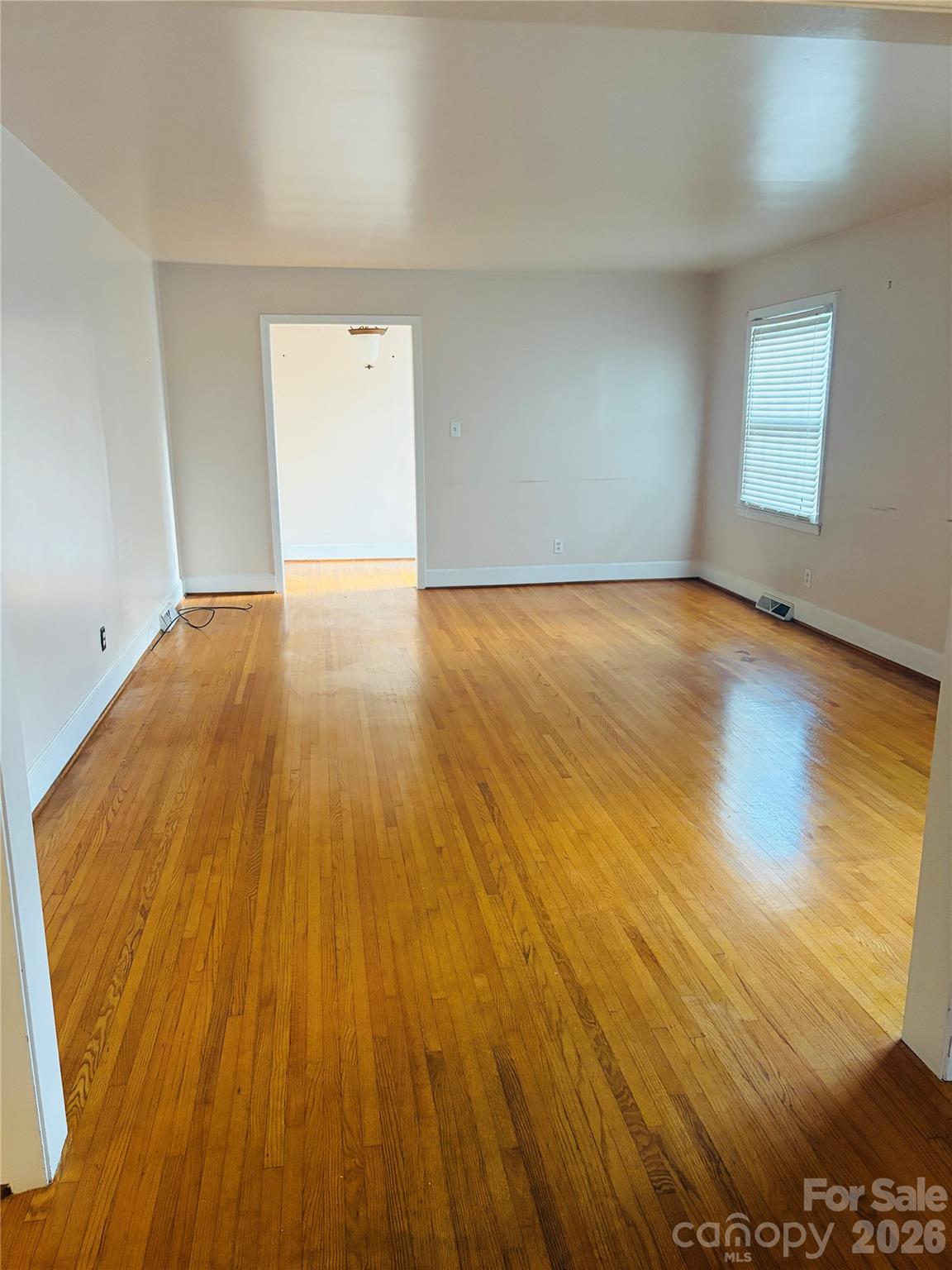 332 Fannie Cir, Charlotte, NC 28205