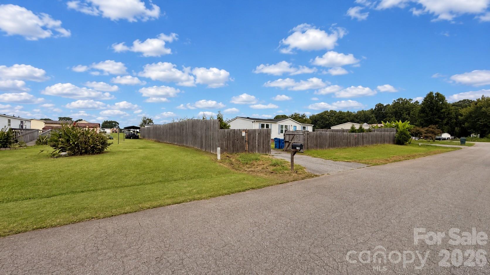 1868 Ellick Dr, Newton, NC 28658