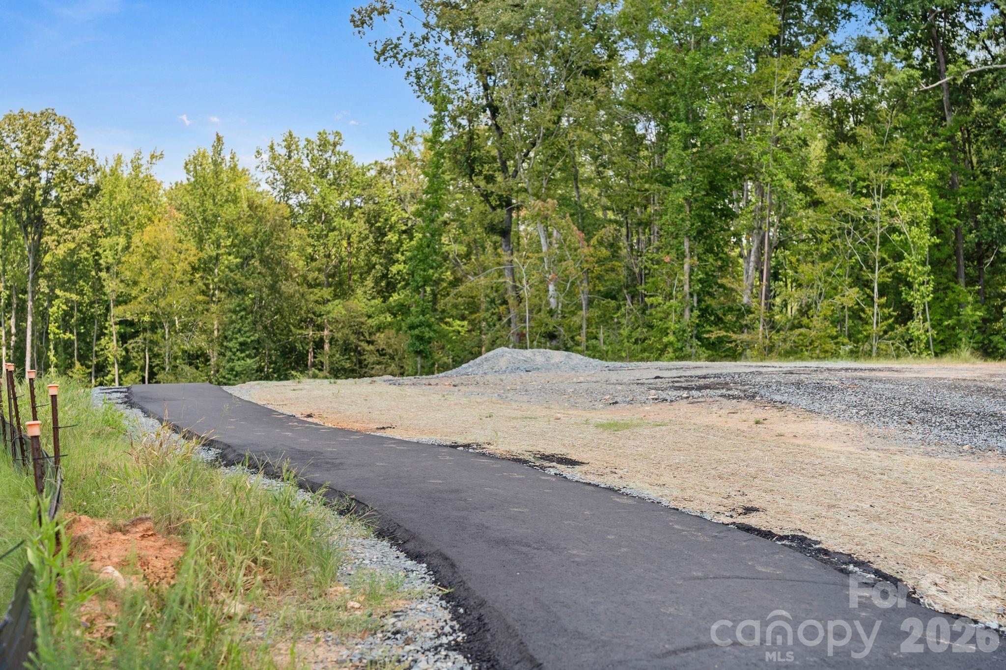 2027 Waxhaw Crossing Dr, Waxhaw, NC 28173