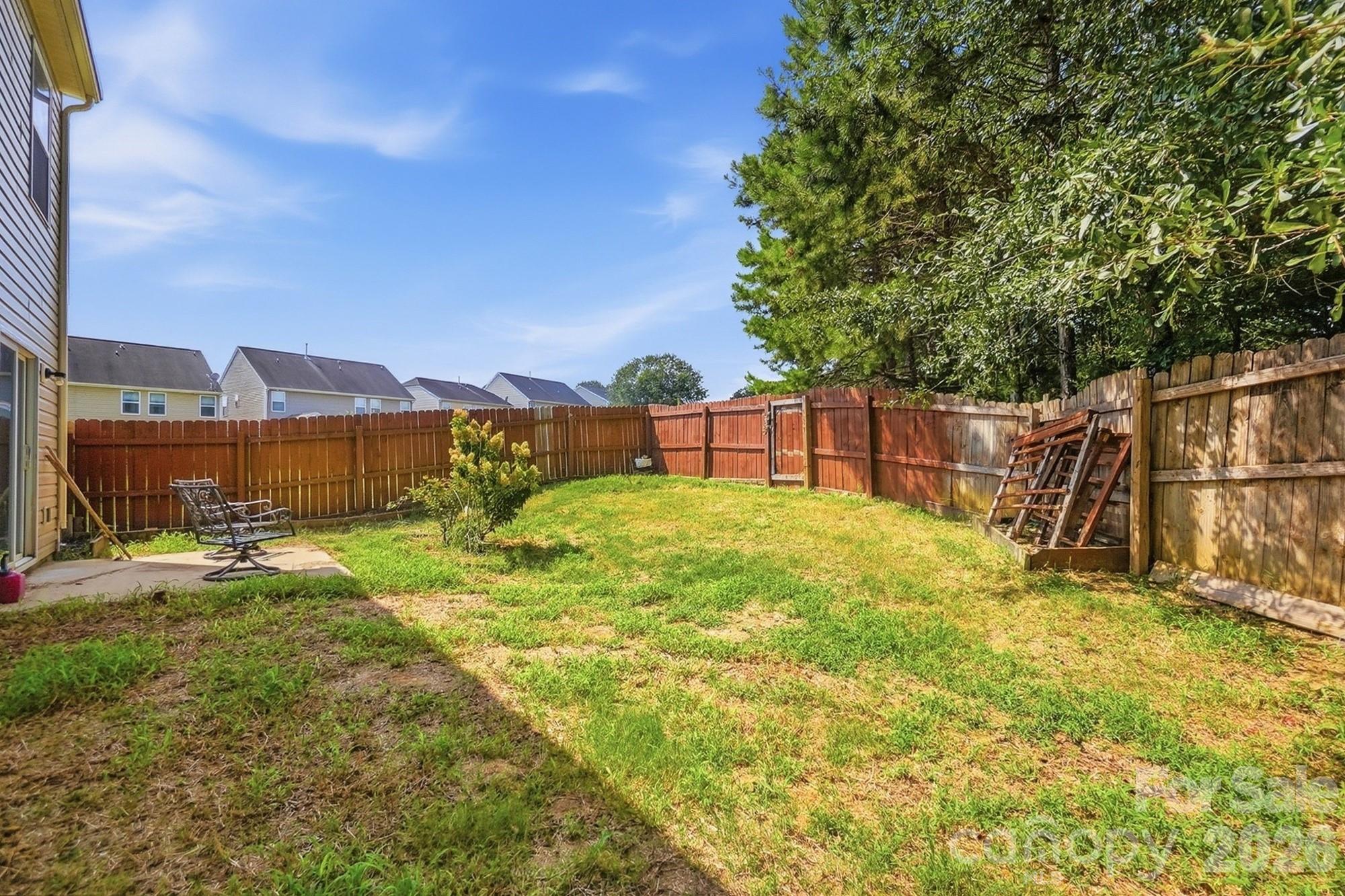 1718 Aldershot Ct, Dallas, NC 28034