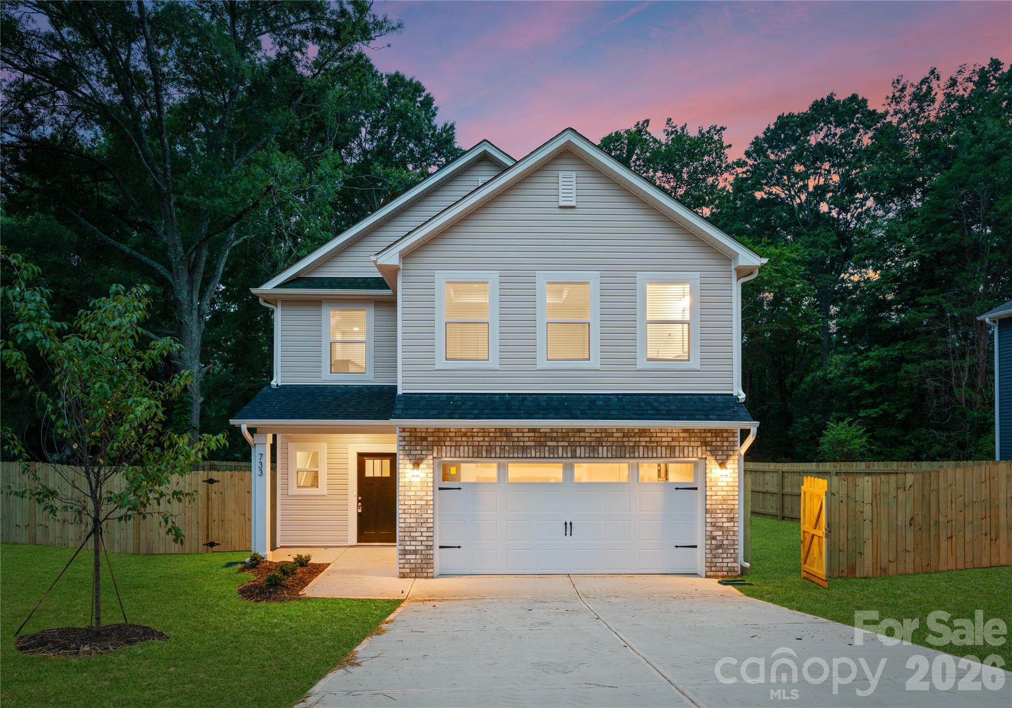 1033 Rodey Ave, Charlotte, NC 28206