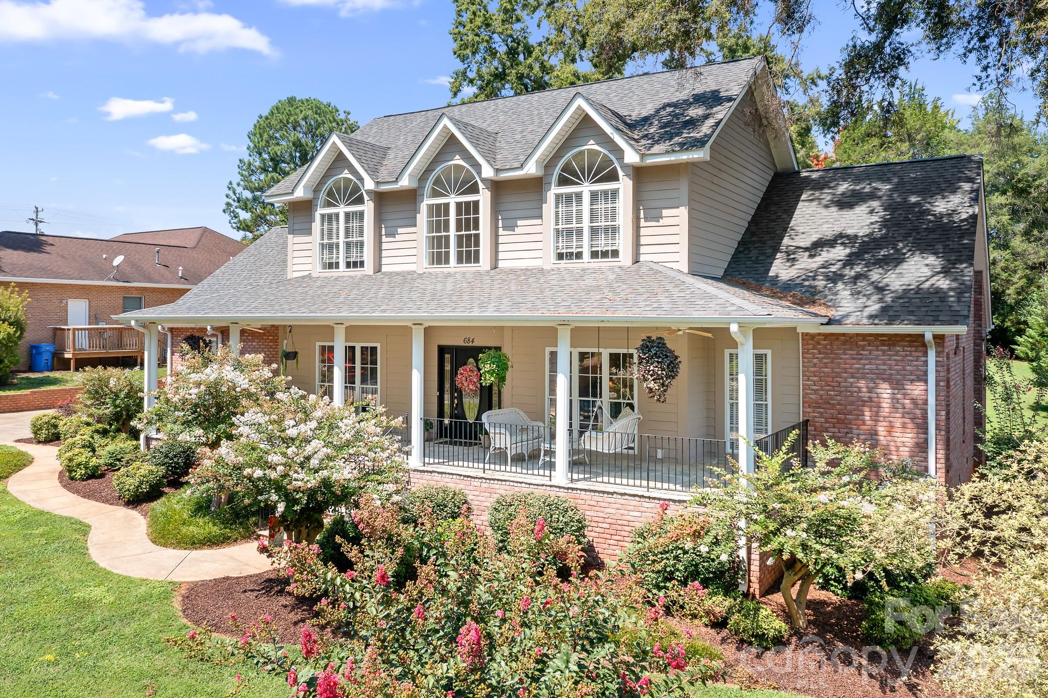 684 Millswood Dr, Mooresville, NC 28115