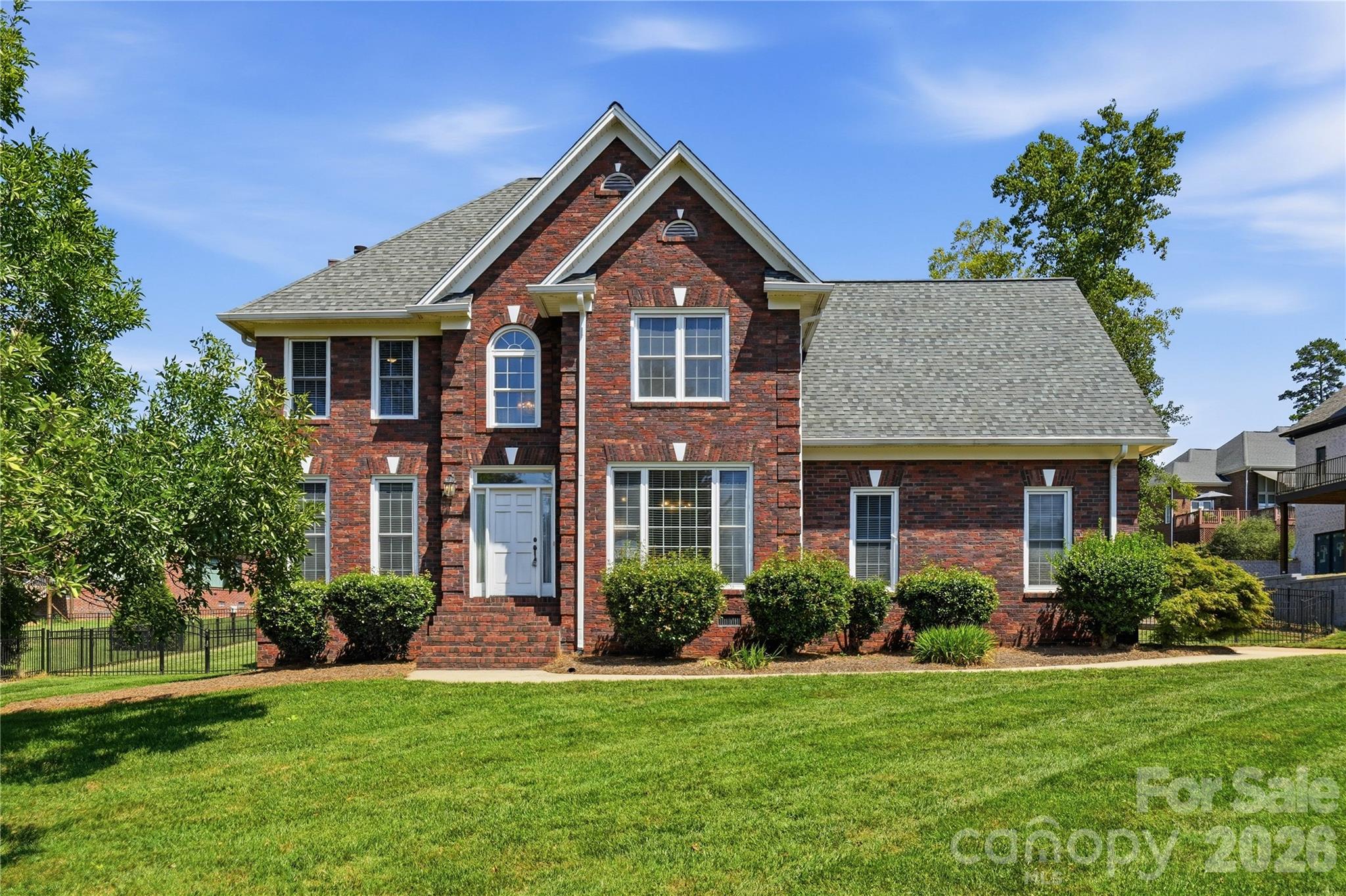 182 E Tattersall Dr, Statesville, NC 28677