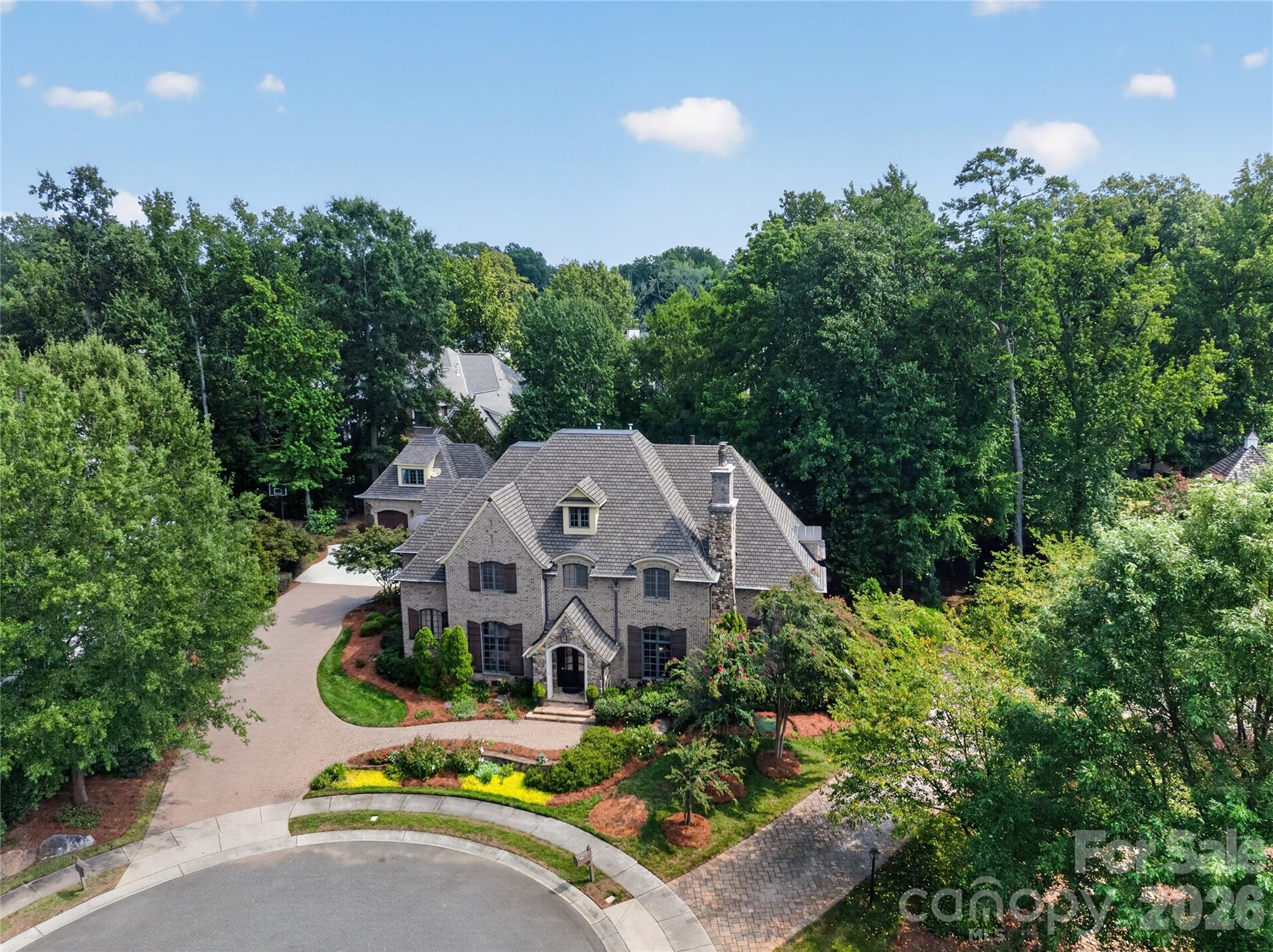 229 Wrenwood Ln, Charlotte, NC 28211