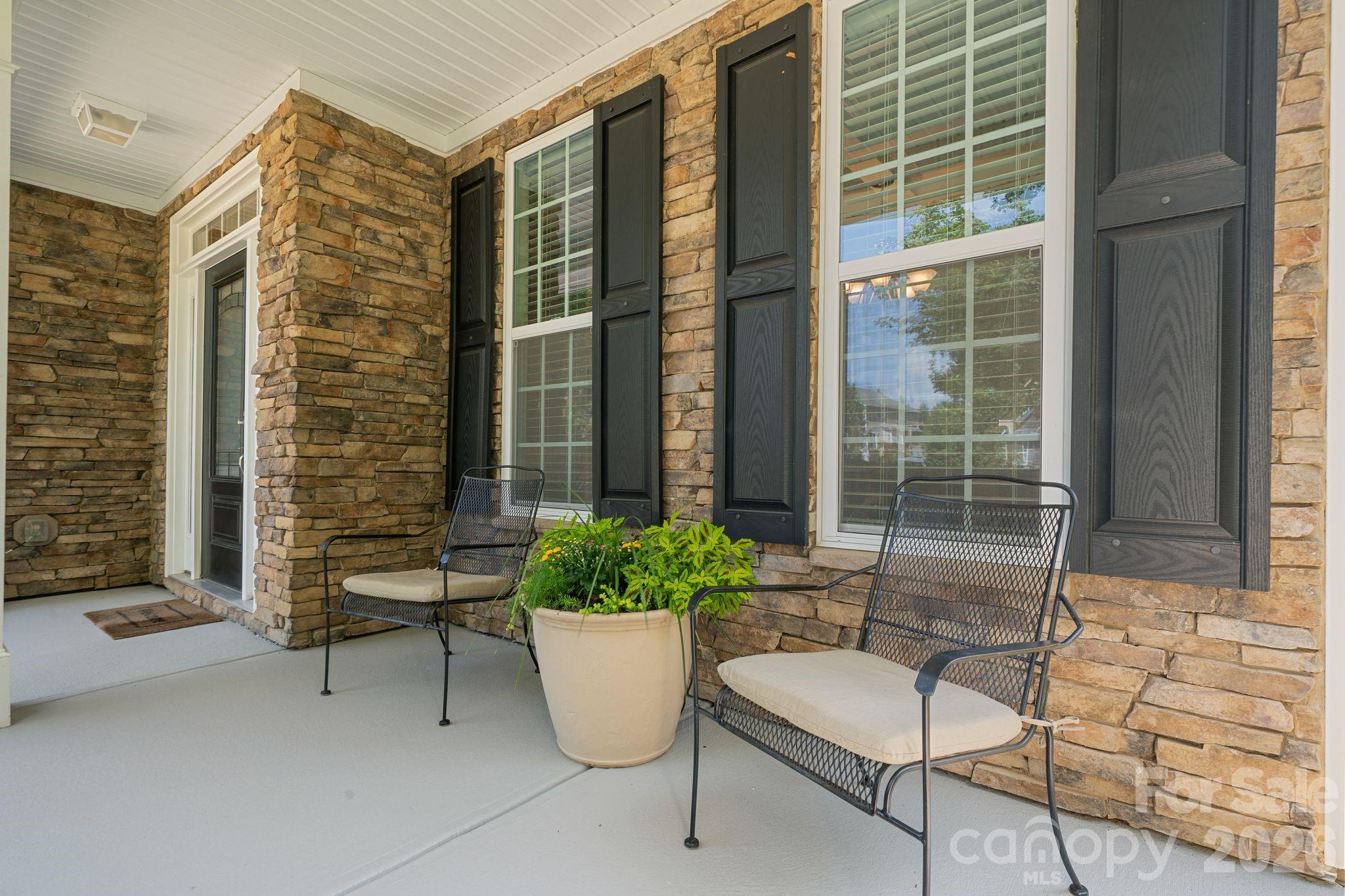 608 Cedar Trace Dr, Lake Wylie, SC 29710