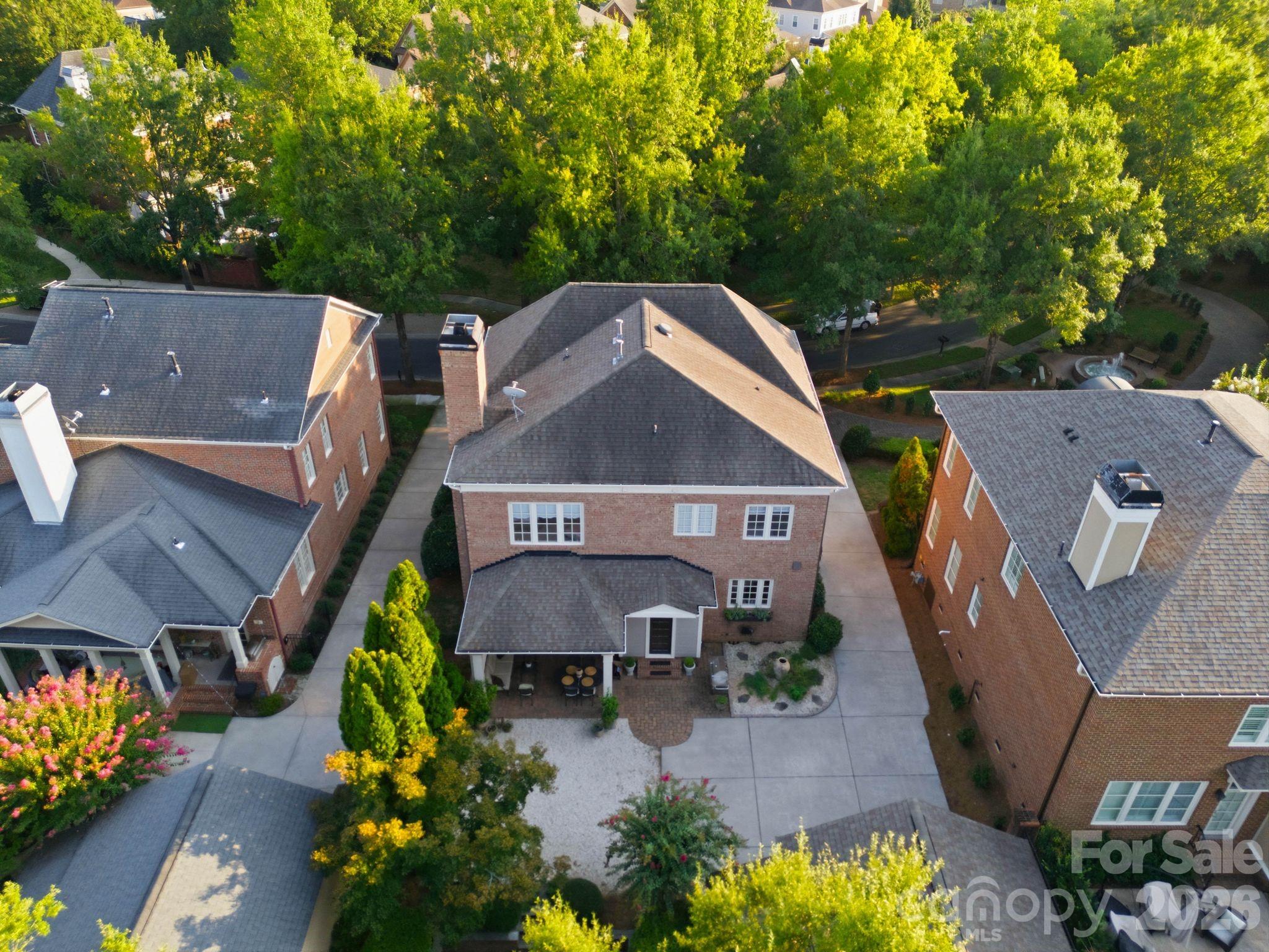 8820 Heydon Hall Cir, Charlotte, NC 28210