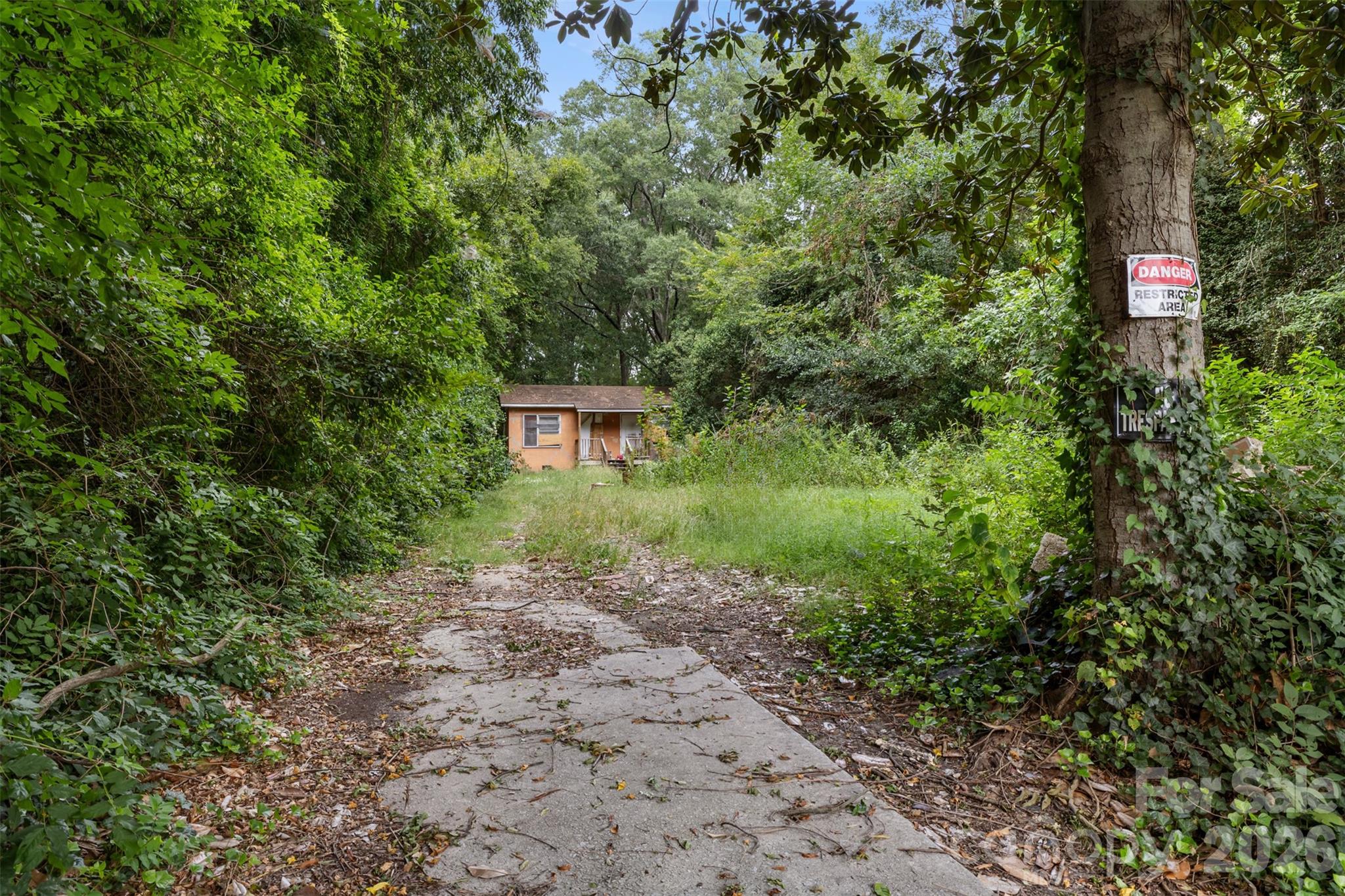 110 Mcclure St, Chester, SC 29706