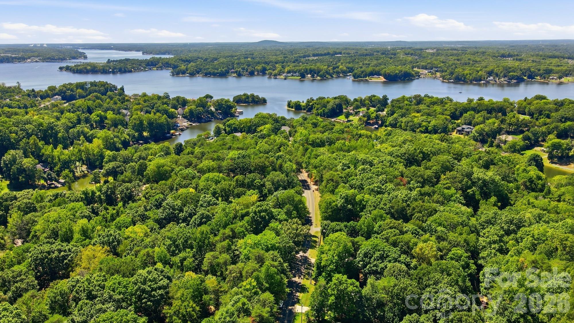 13800 Woody Point Rd, Charlotte, NC 28278