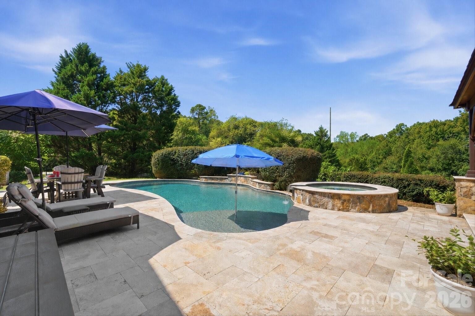 14720 Bridle Trace Ln, Pineville, NC 28134