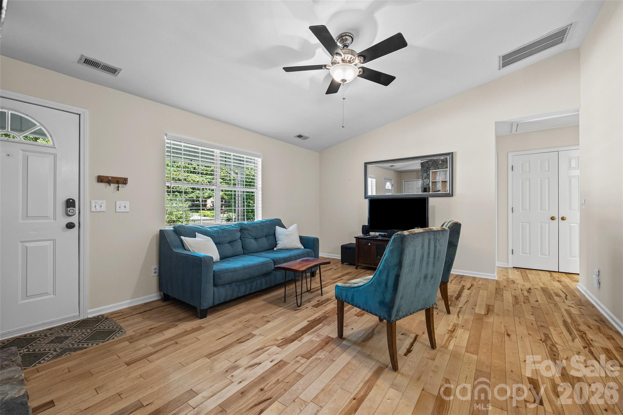 404 Sadie Dr, Matthews, NC 28105