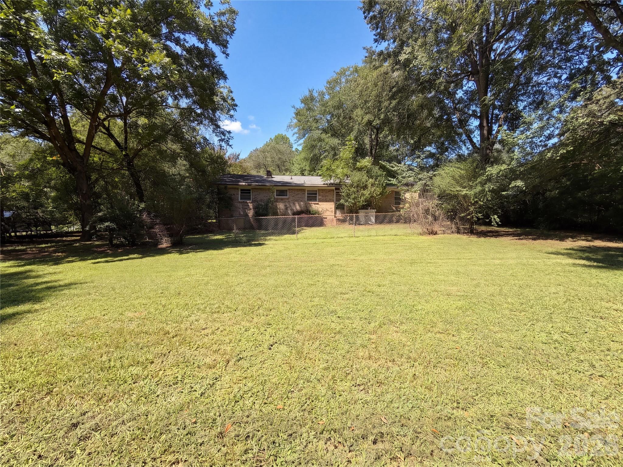 4736 Crowders Crest Dr, Gastonia, NC 28052