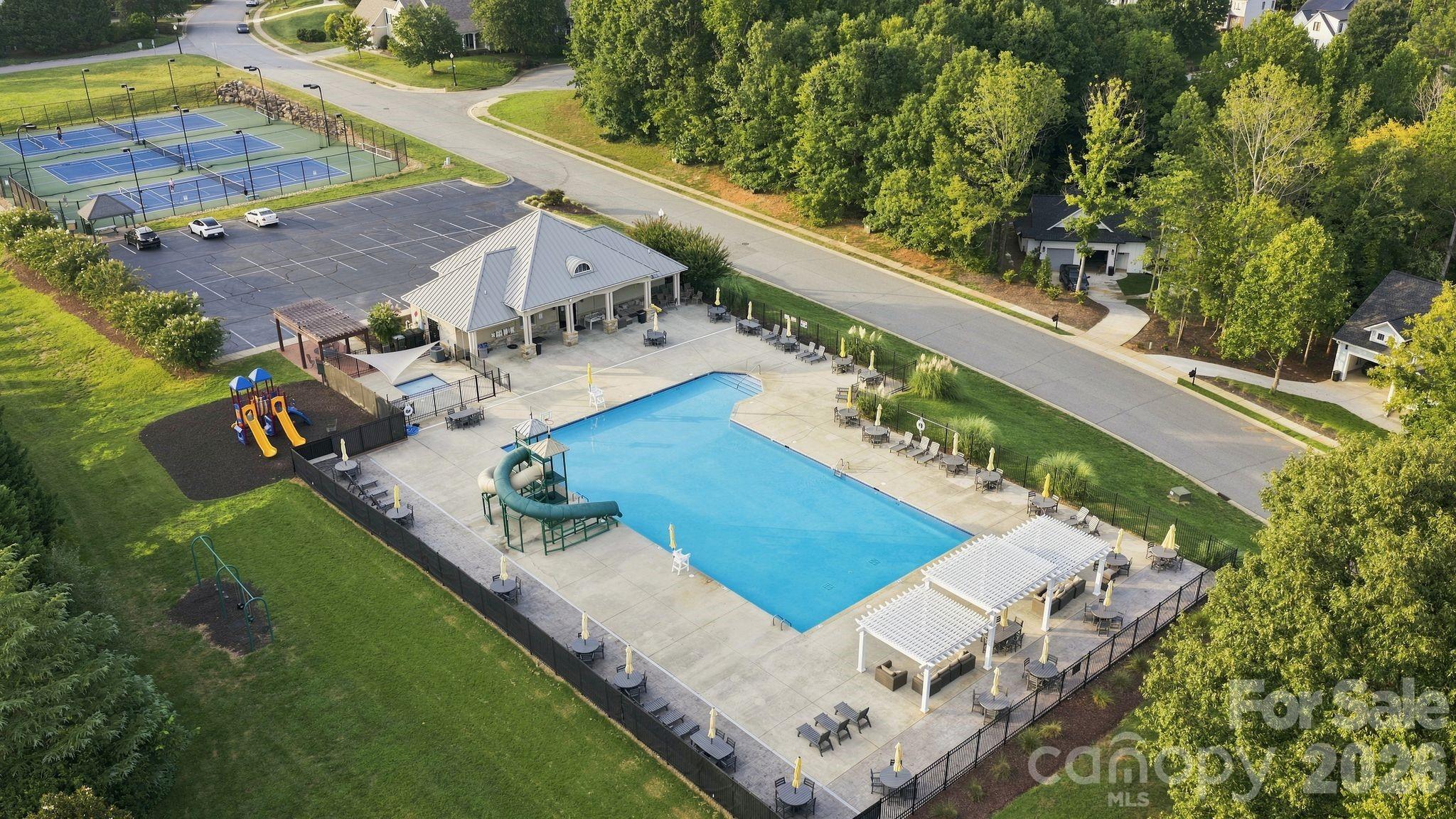 1515 Baltusrol Dr, Denver, NC 28037