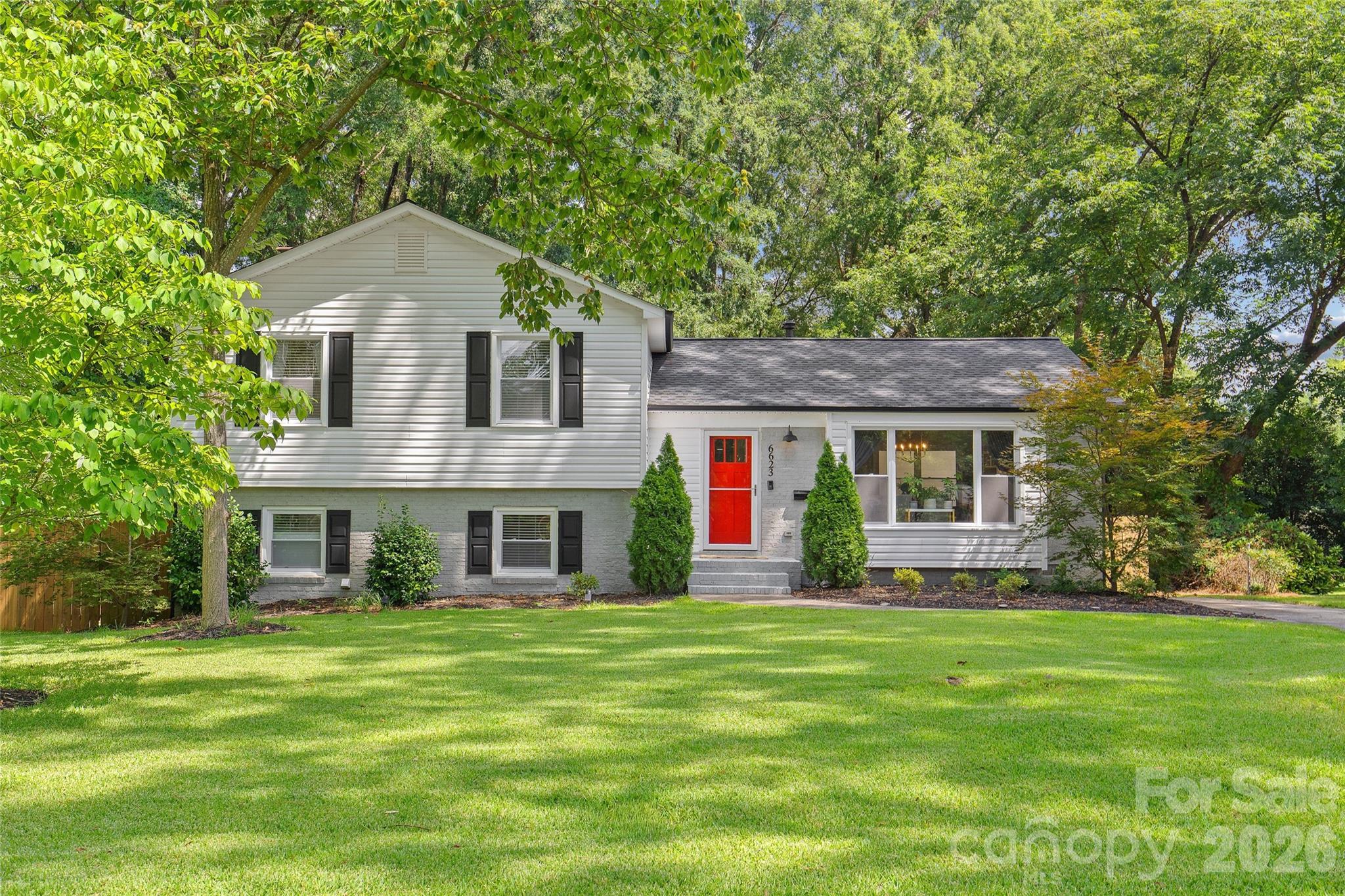 6623 Long Meadow Rd, Charlotte, NC 28210