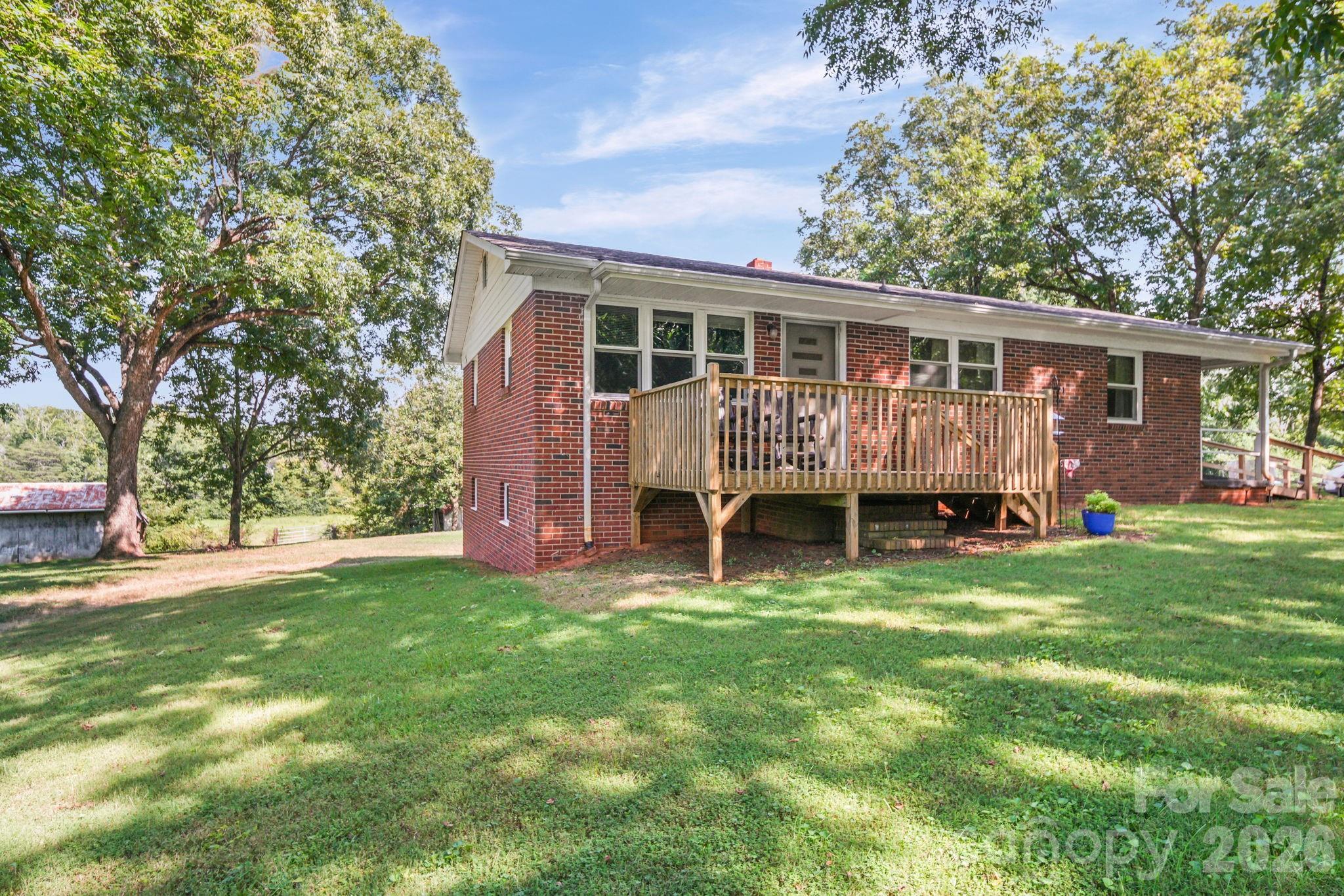 120 Kirkwood Dr, Concord, NC 28025