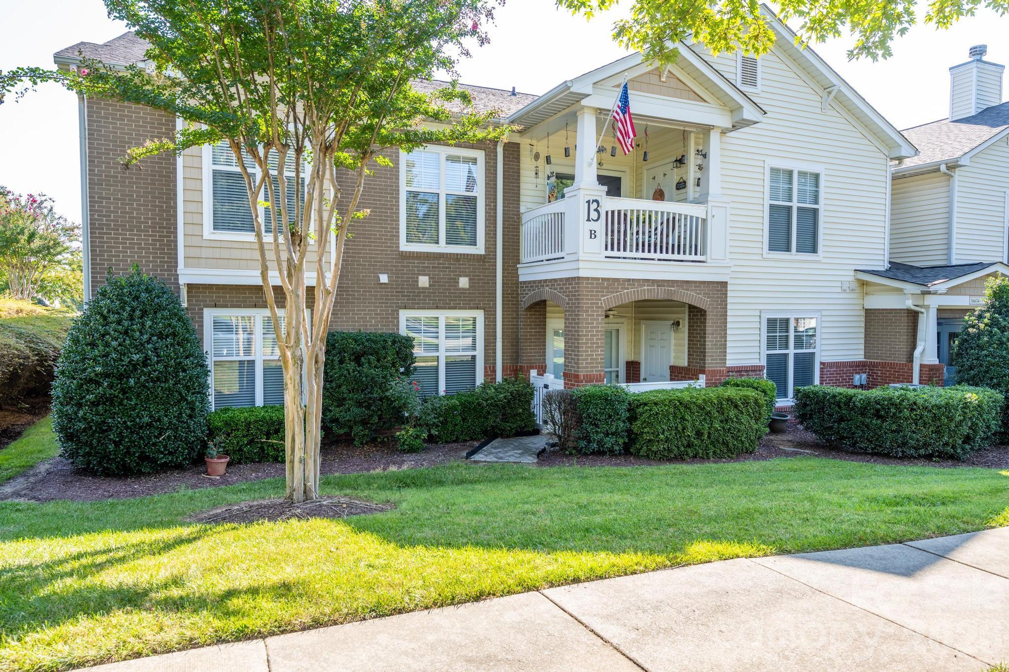 16638 Amberside Rd E, Cornelius, NC 28031