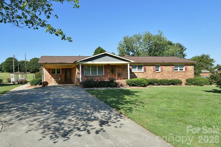 2525 Teague St, Lincolnton, NC 28092
