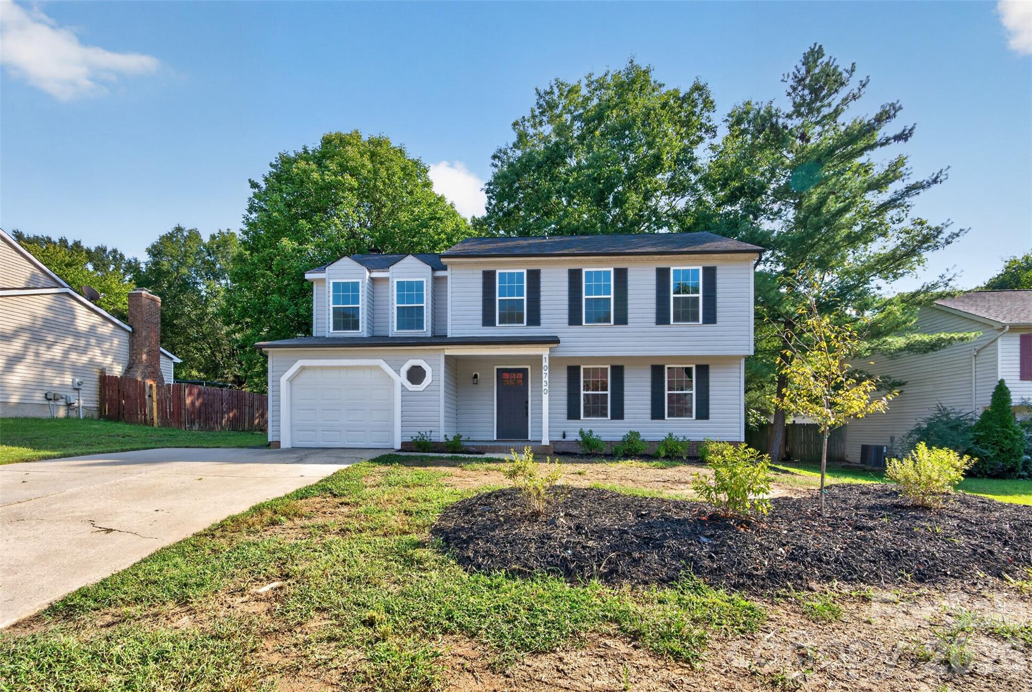 10730 Downpatrick Pl, Charlotte, NC 28262