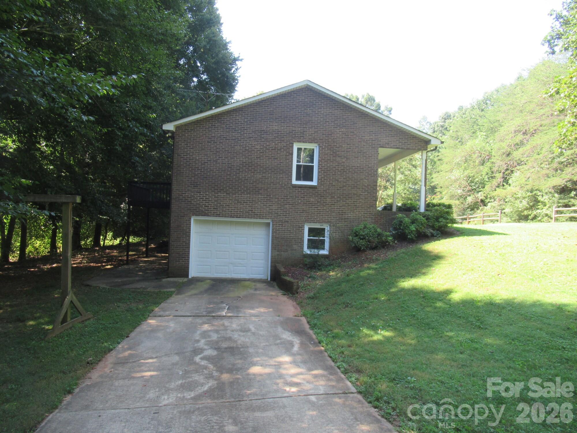 1809 S Industrial Park Rd, Lincolnton, NC 28092