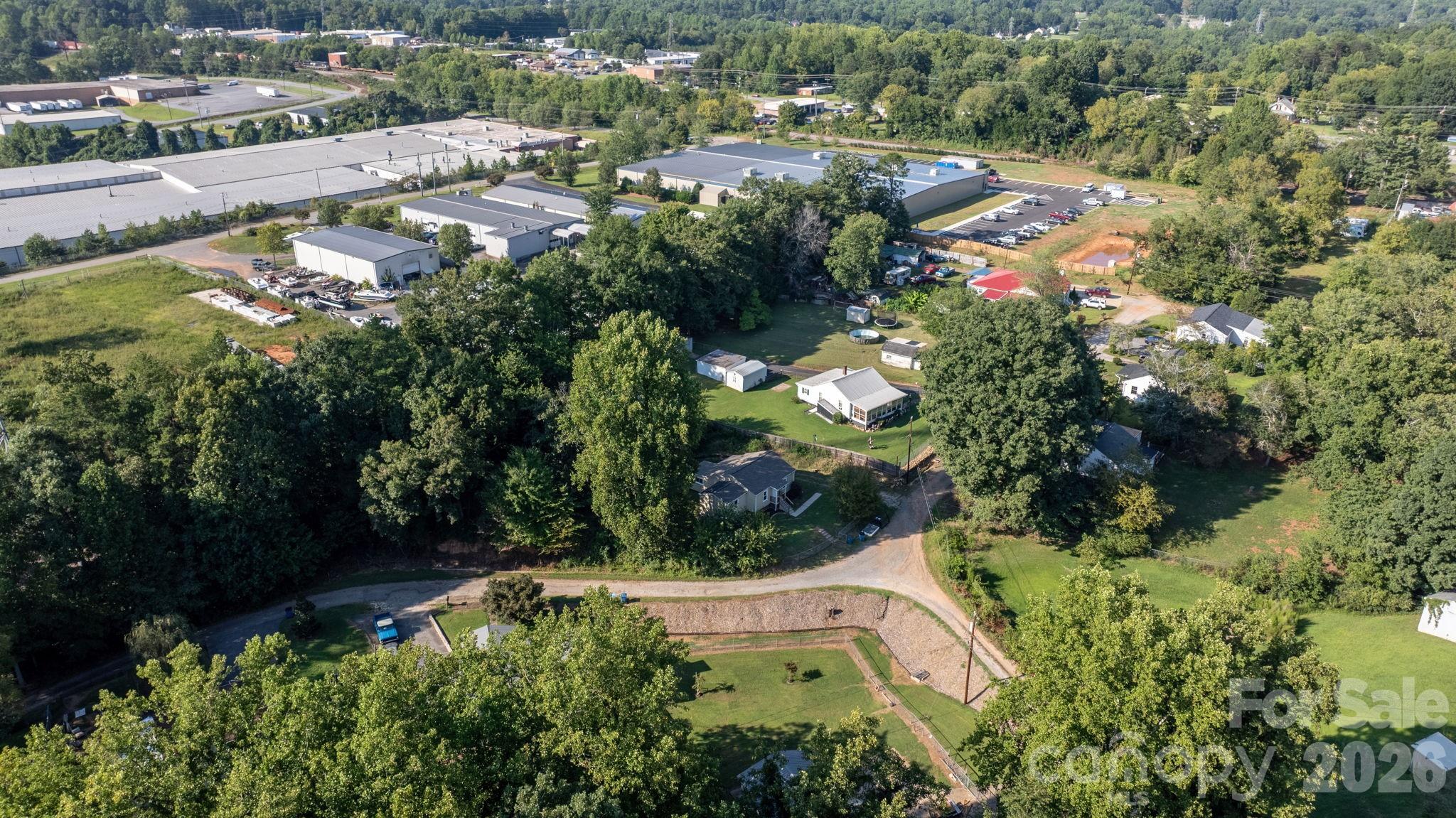 3221 1st Avenue Dr SE, Conover, NC 28613