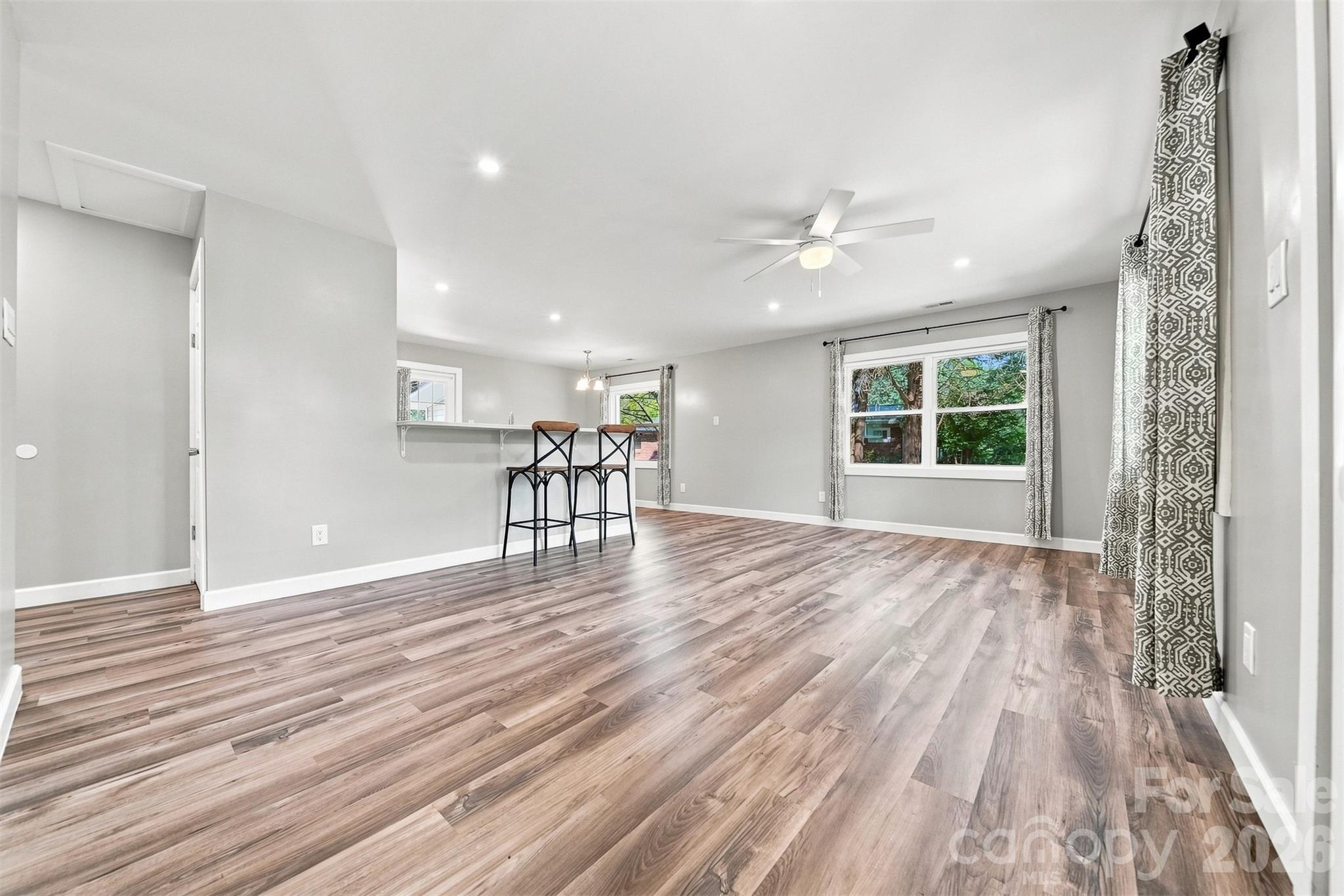 2938 11th Ave SW, Hickory, NC 28602