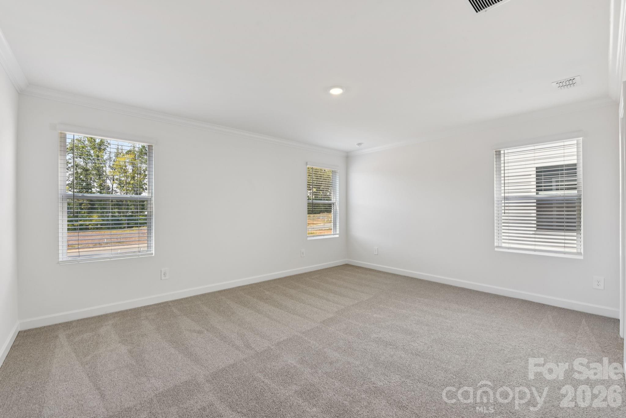 8236 Hidden Springs Trl, Charlotte, NC 28216