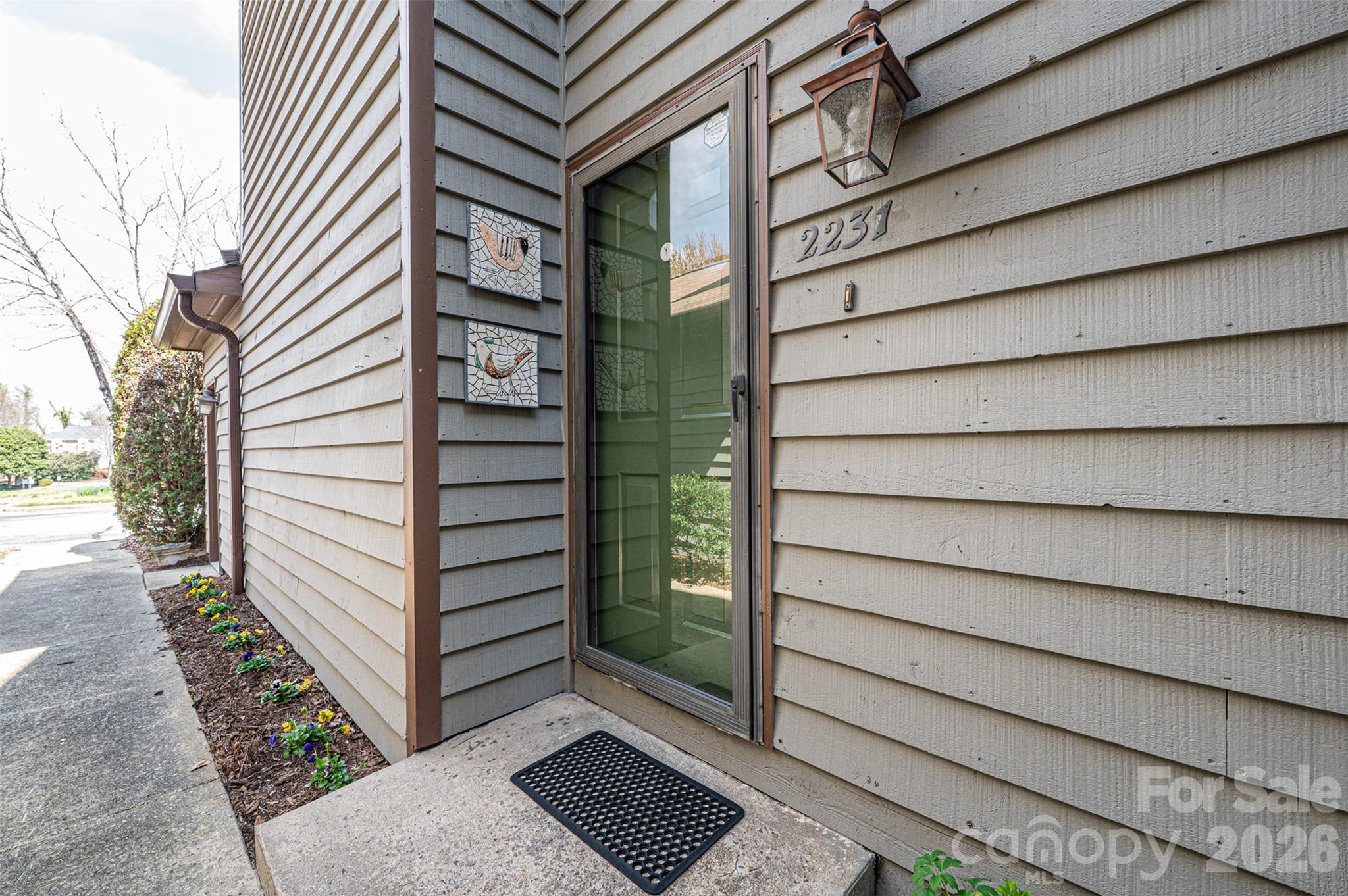 2231 6th St NW #16, Hickory, NC 28601