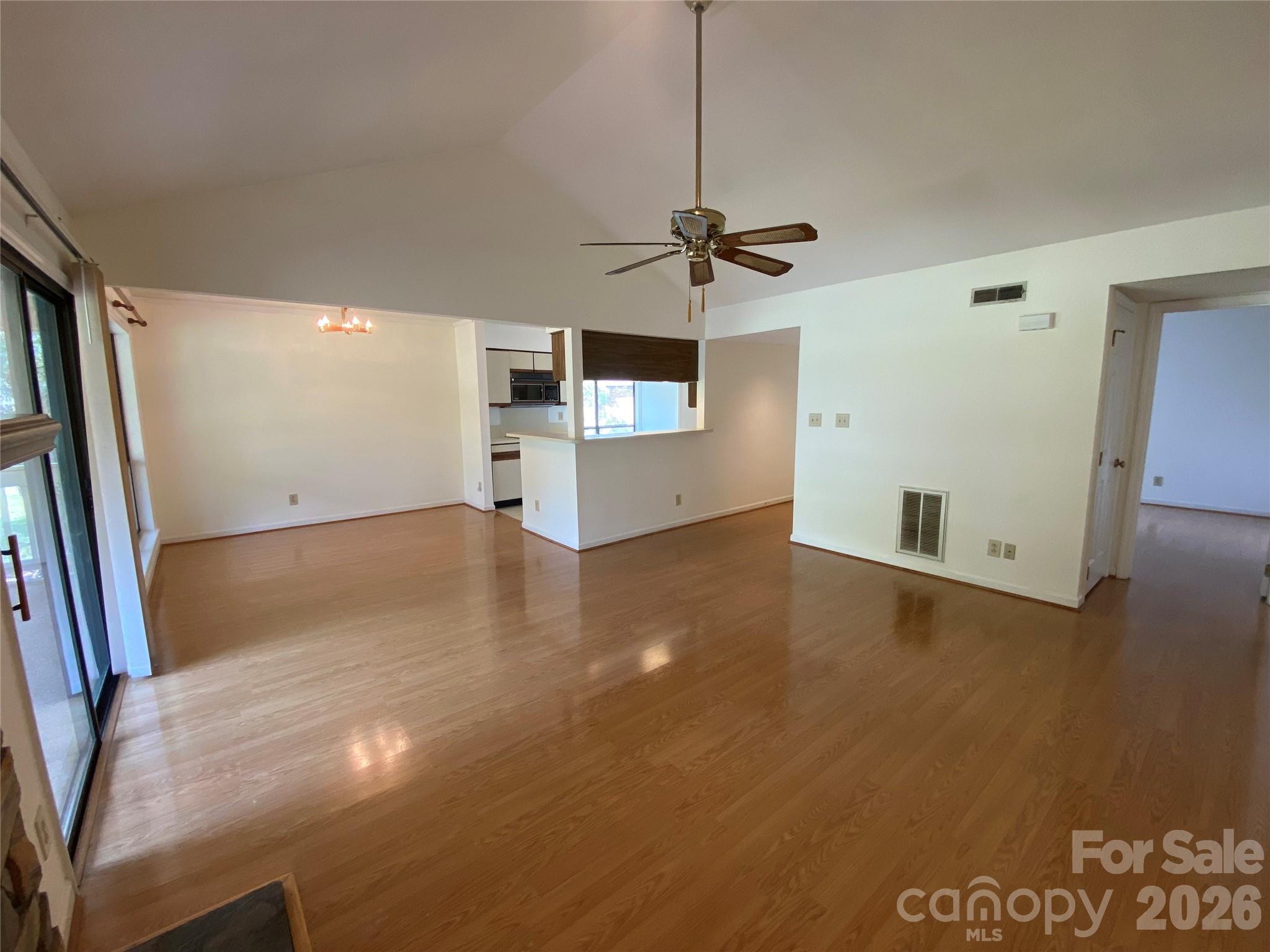 7962 Greenside Ct, Charlotte, NC 28277