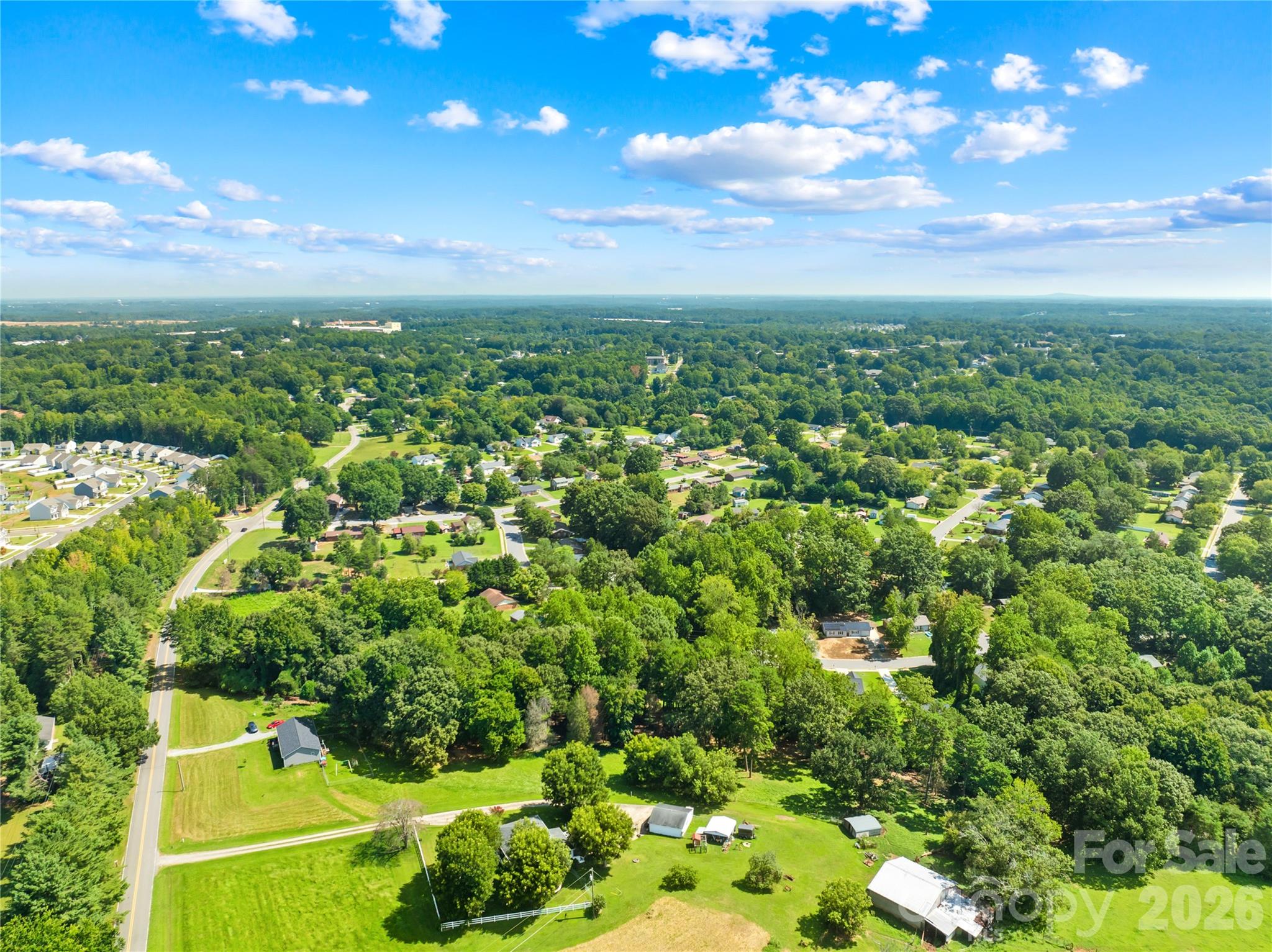 240 Valleybrook Ln, Troutman, NC 28166