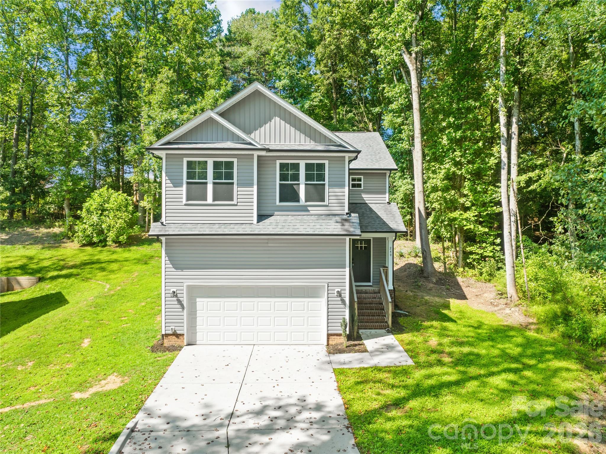 240 Valleybrook Ln, Troutman, NC 28166
