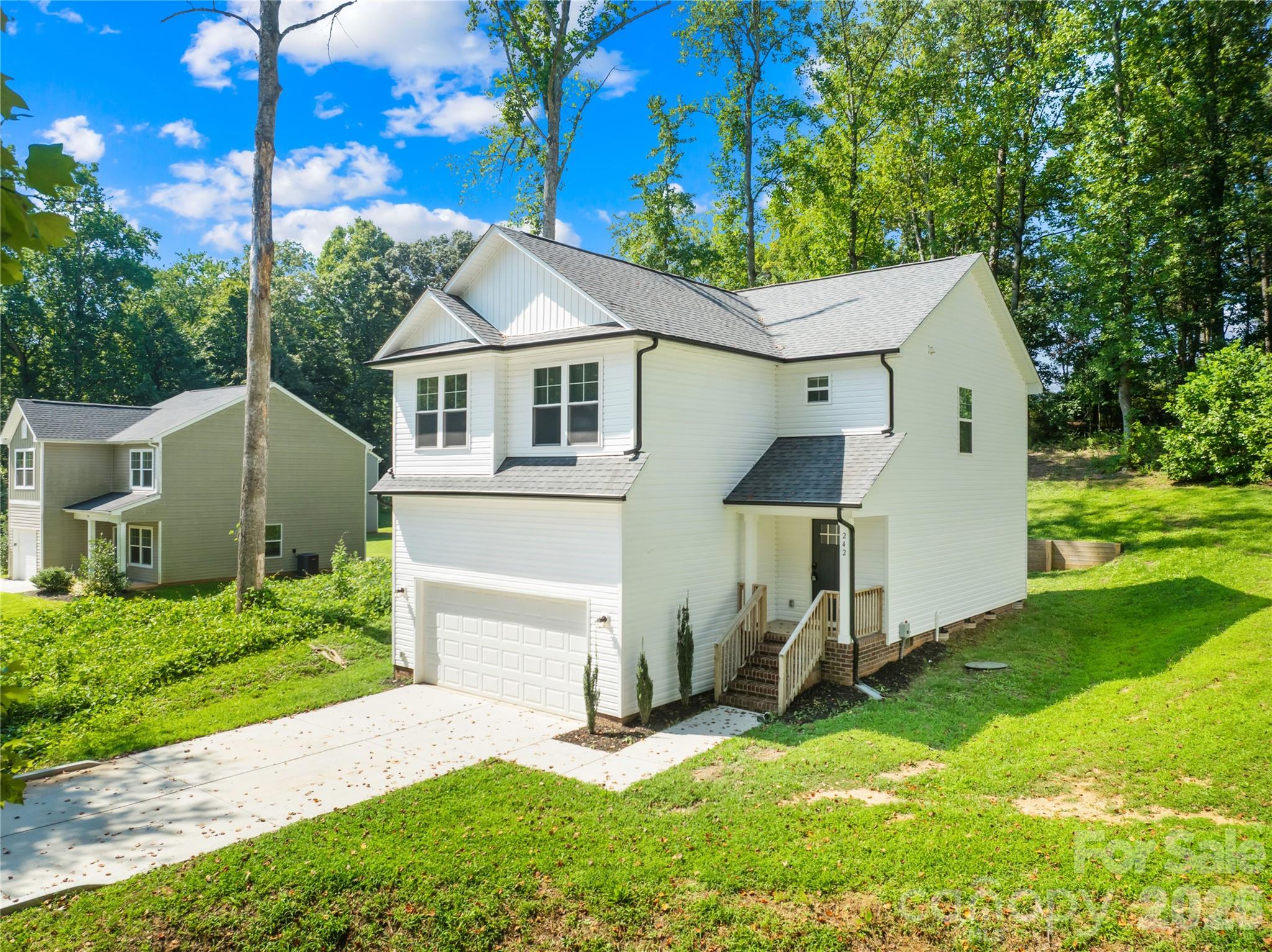 242 Valleybrook Ln, Troutman, NC 28166
