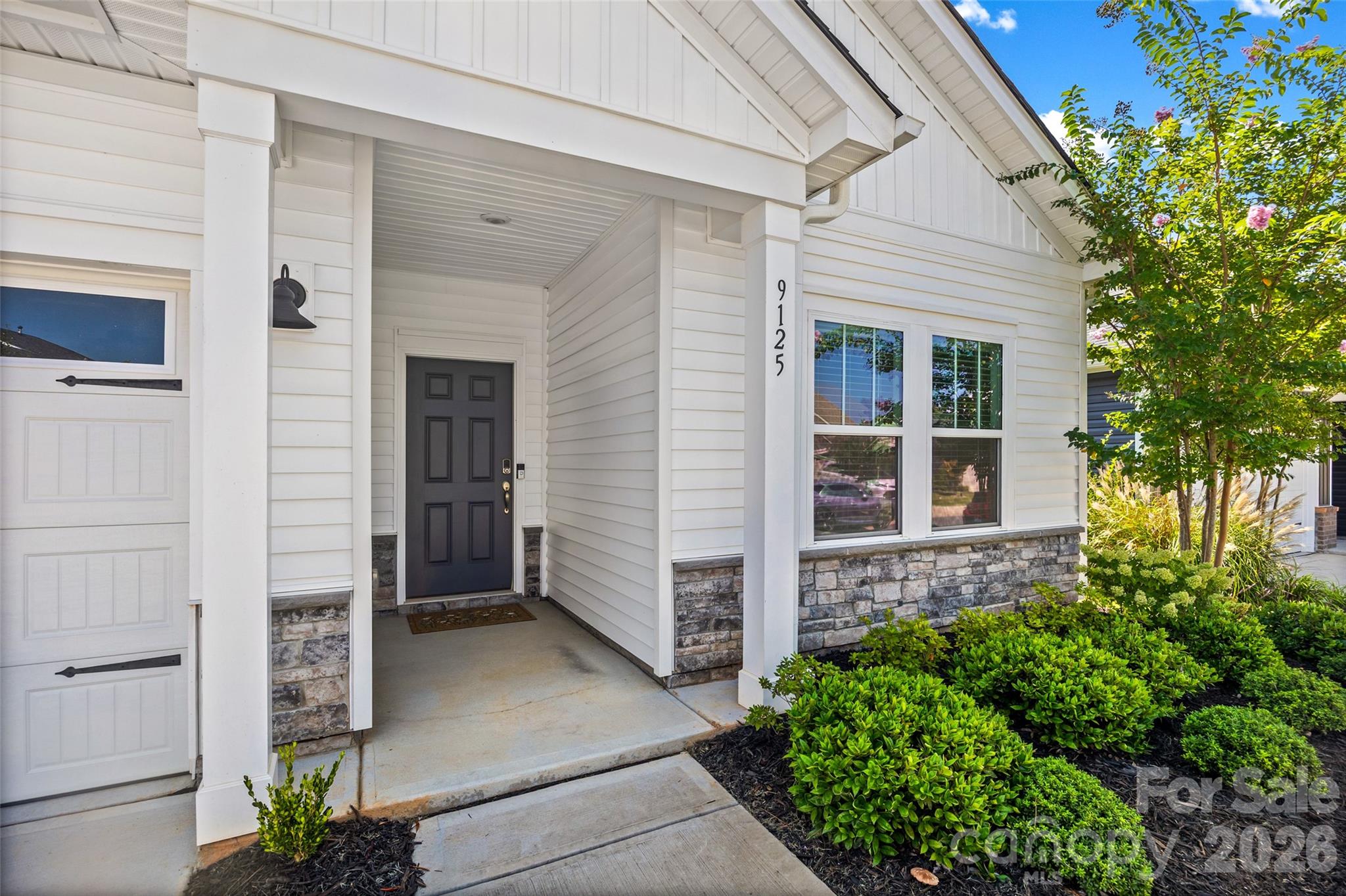 9125 Myrna Dr, Gastonia, NC 28056