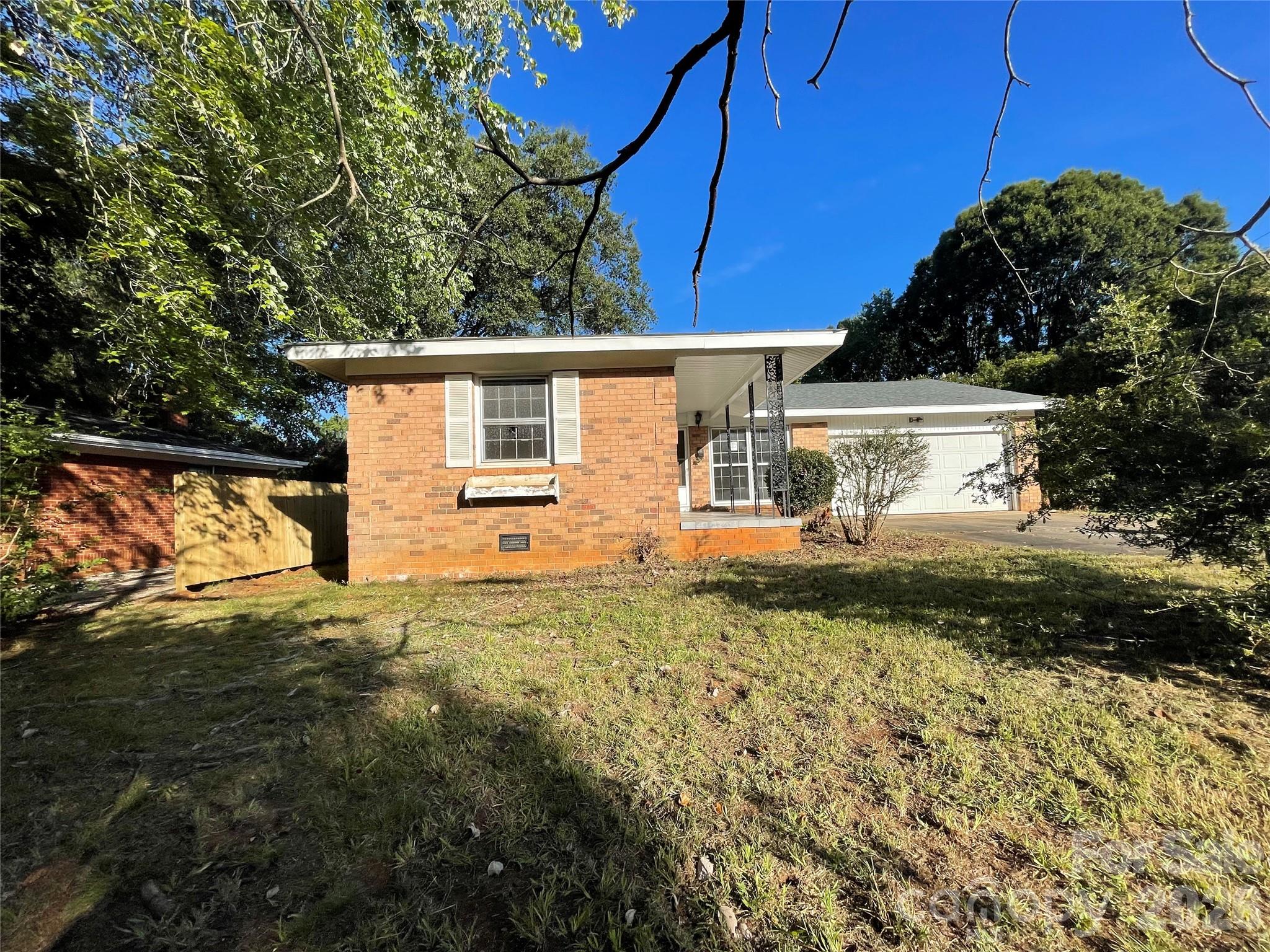 400 S Shaver St, Salisbury, NC 28144