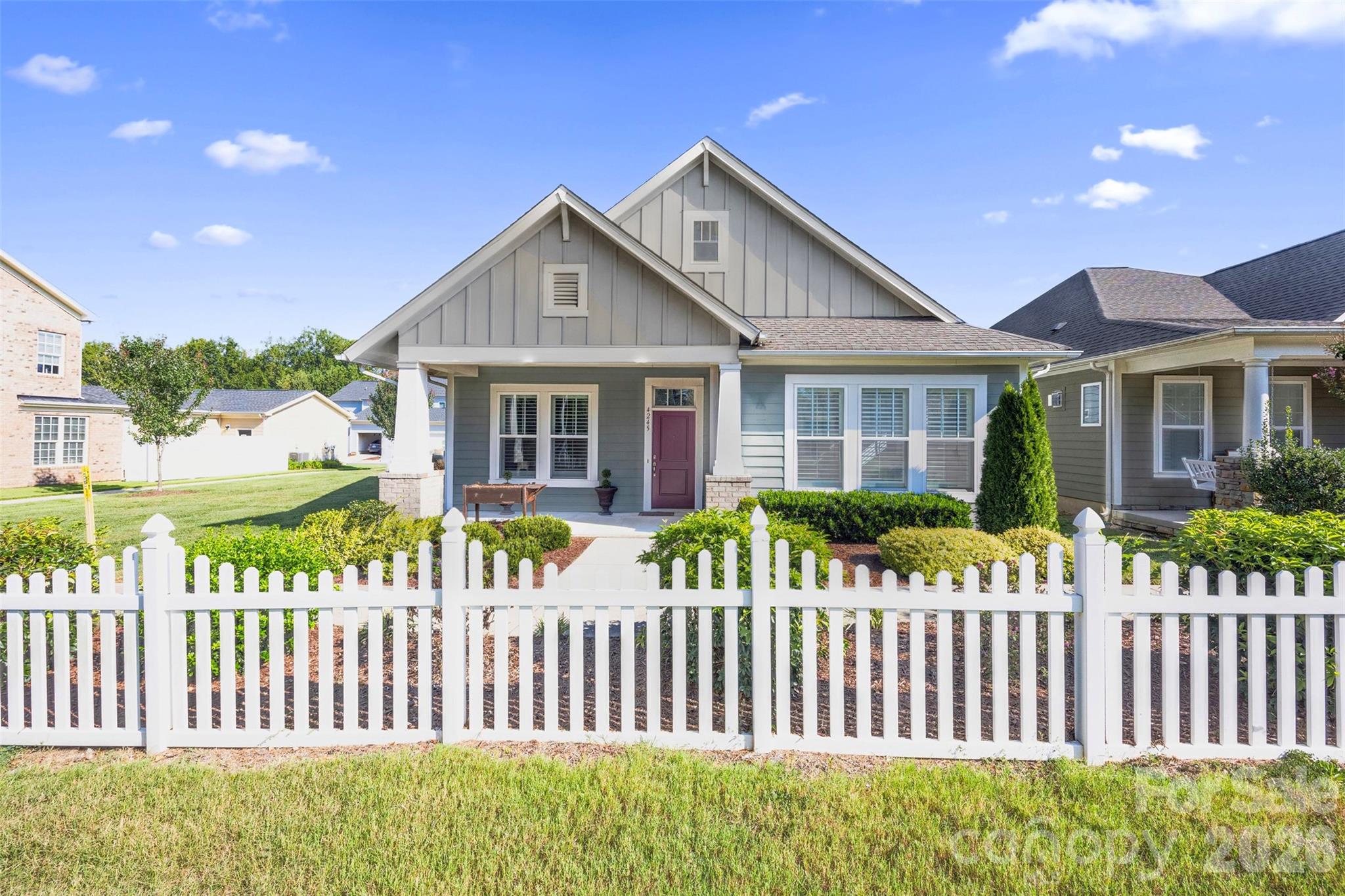 4245 Courtly Ln, Belmont, NC 28012