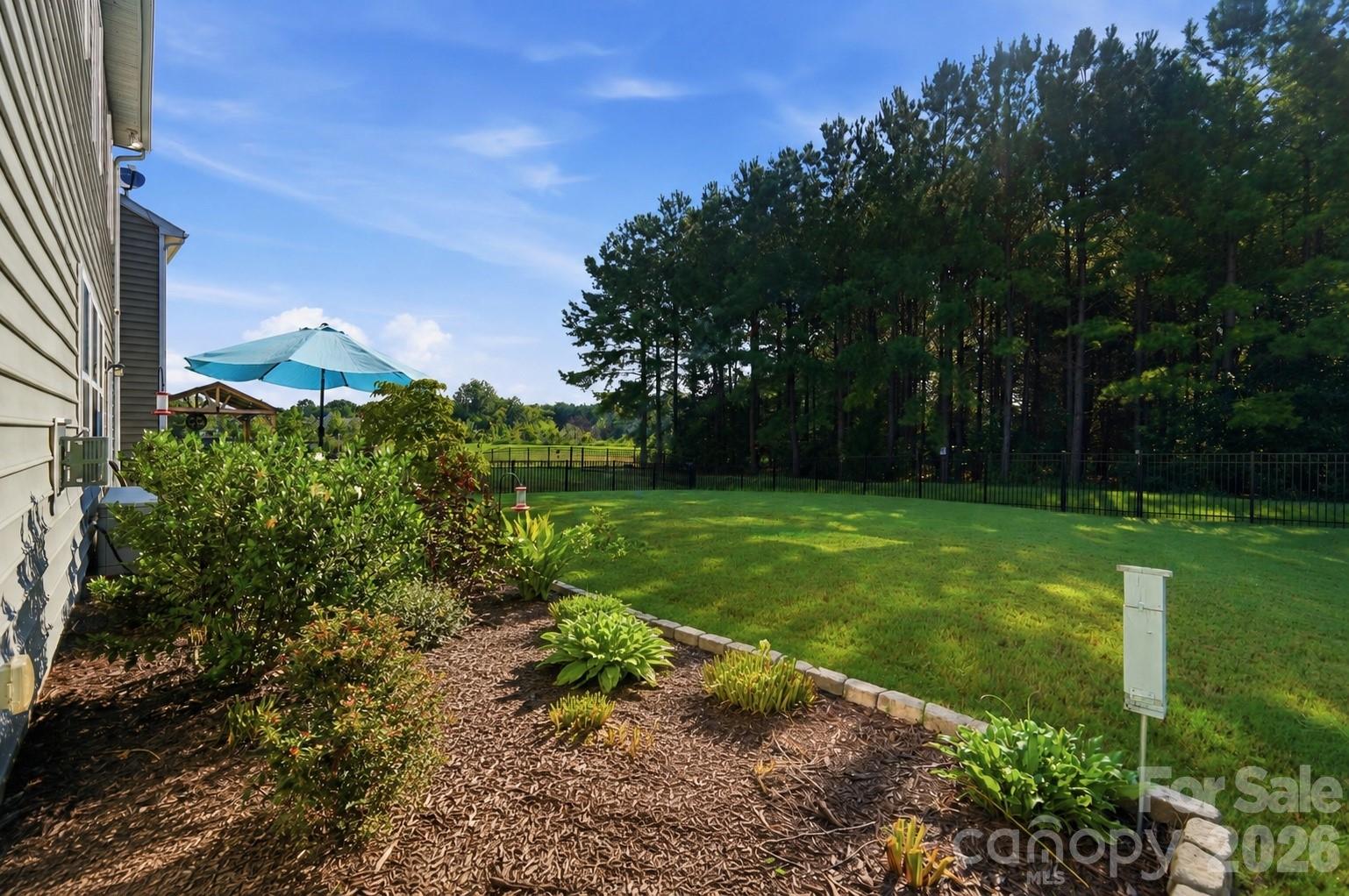15931 Harbor Hill Dr, Charlotte, NC 28273