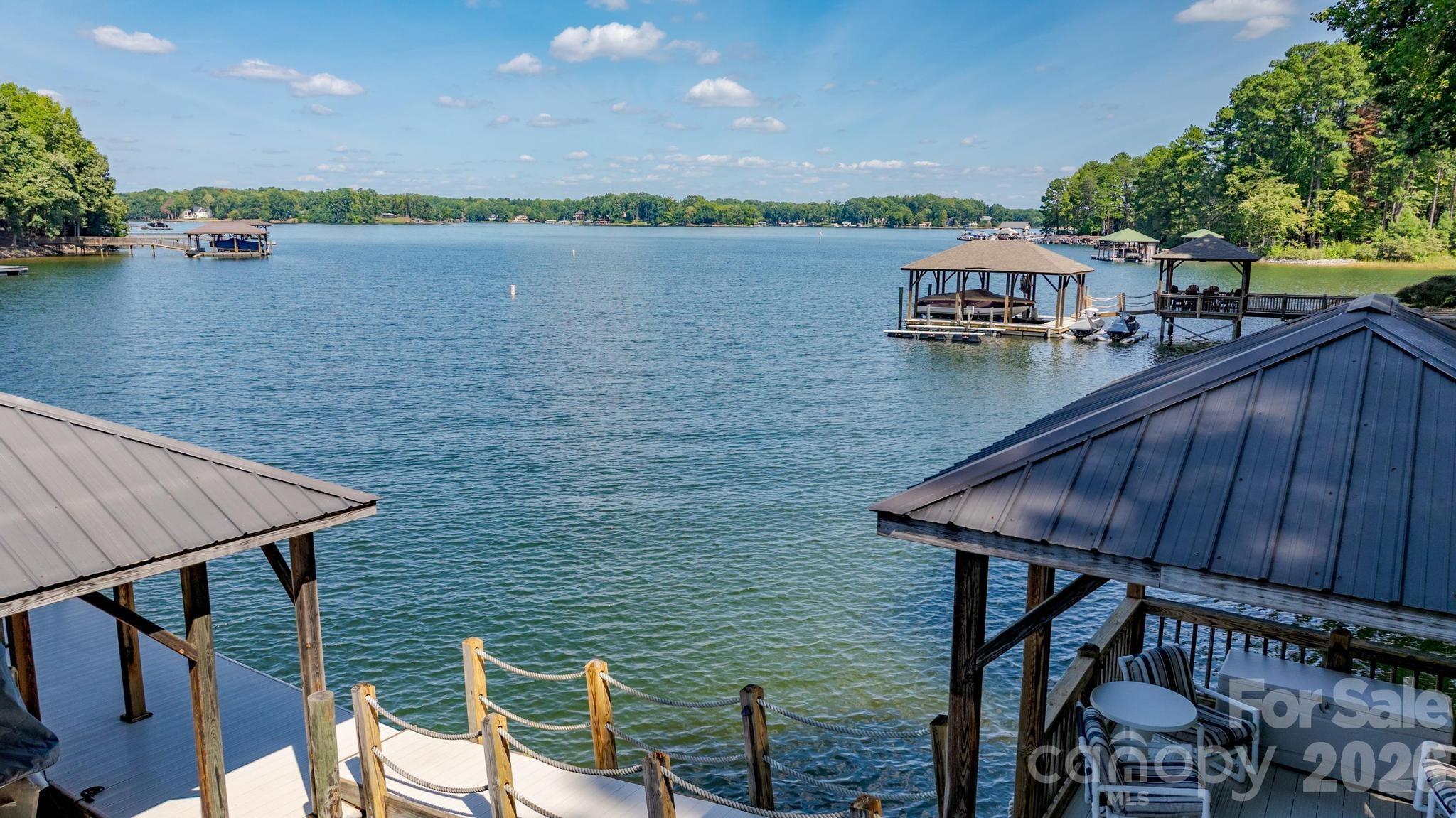 2427 Wellesbourne Ln #67, Sherrills Ford, NC 28673