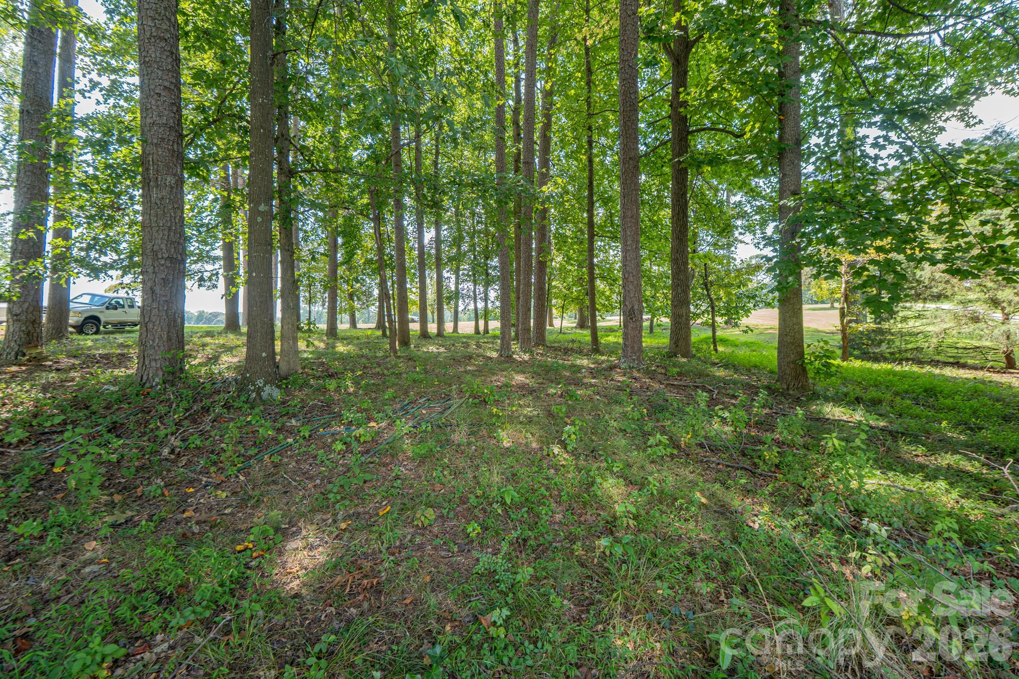 1074 Country Club Dr, Cherryville, NC 28021