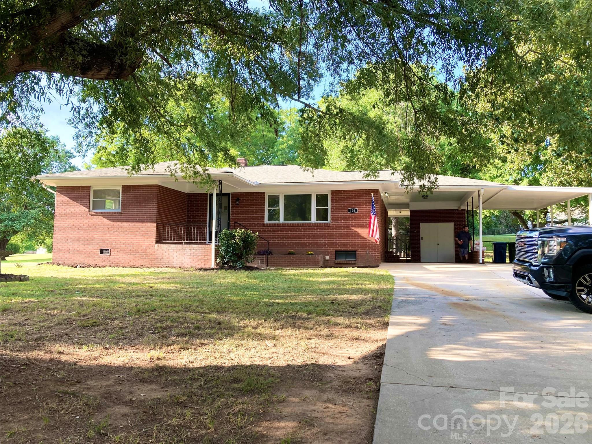 106 Hawkinstown Rd, Salisbury, NC 28144