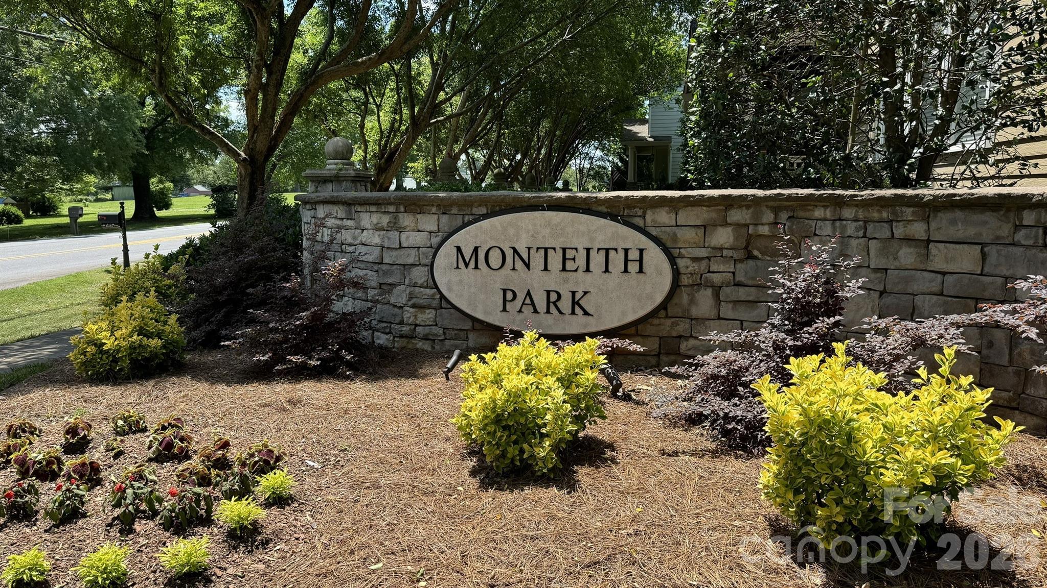 14525 Holly Springs Dr, Huntersville, NC 28078